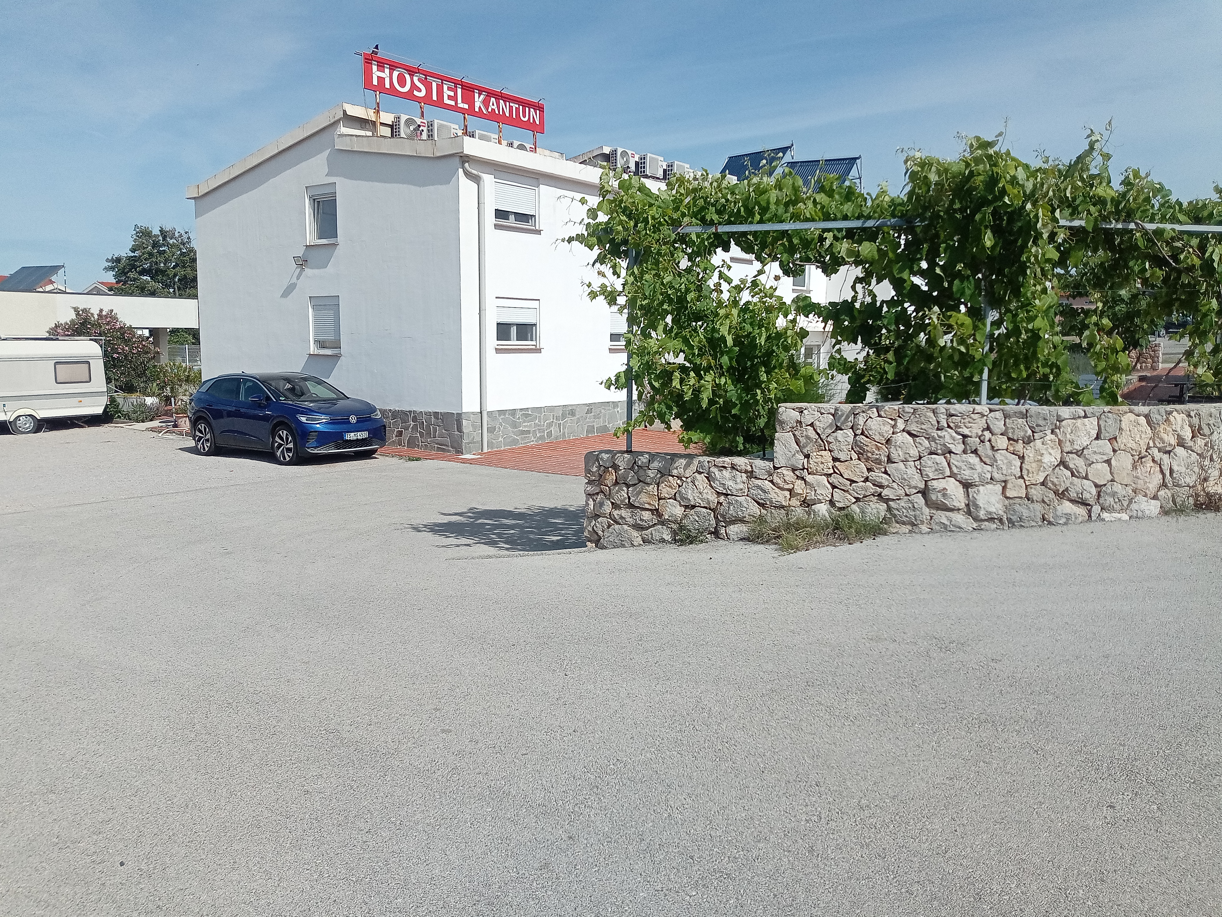 Hostel Kantun
