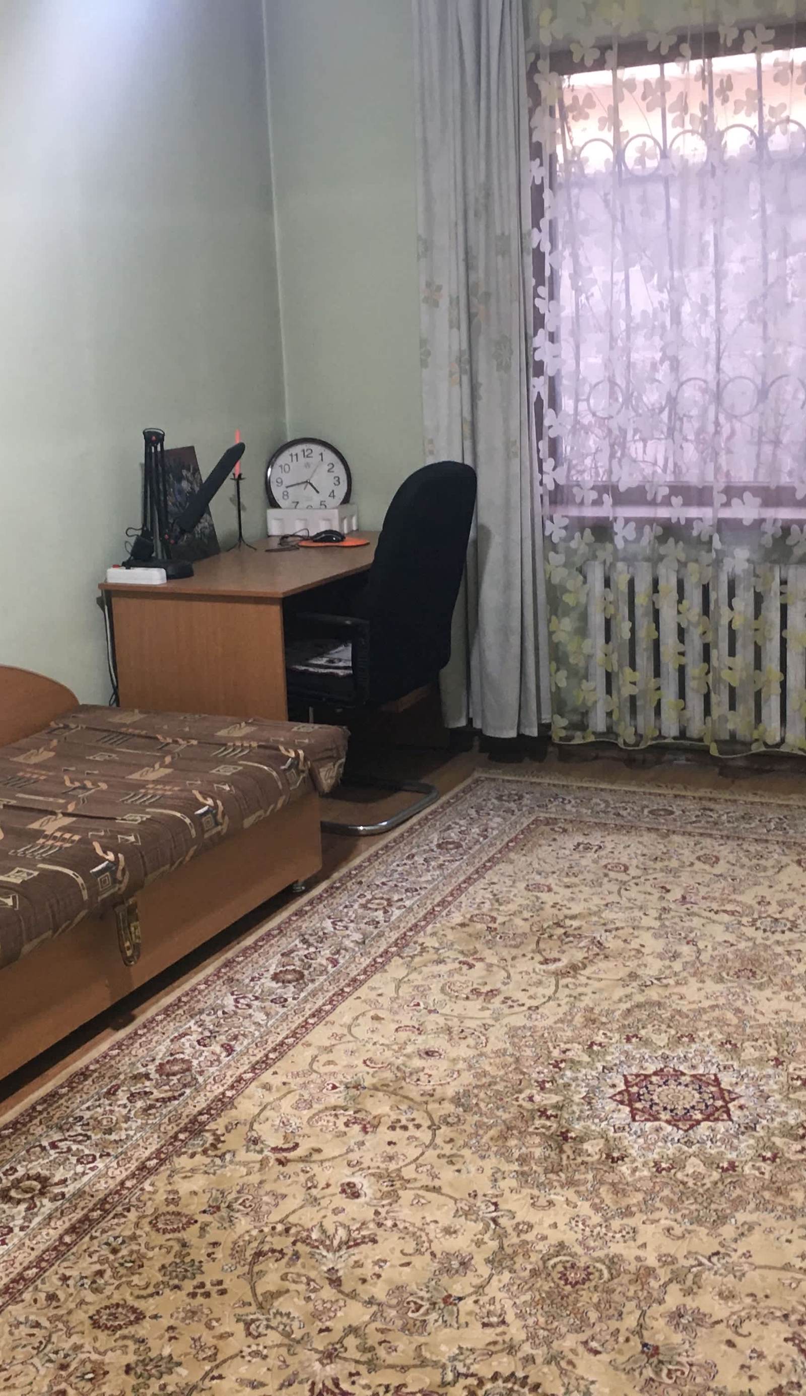 Separate Room in a House with an English Speaker