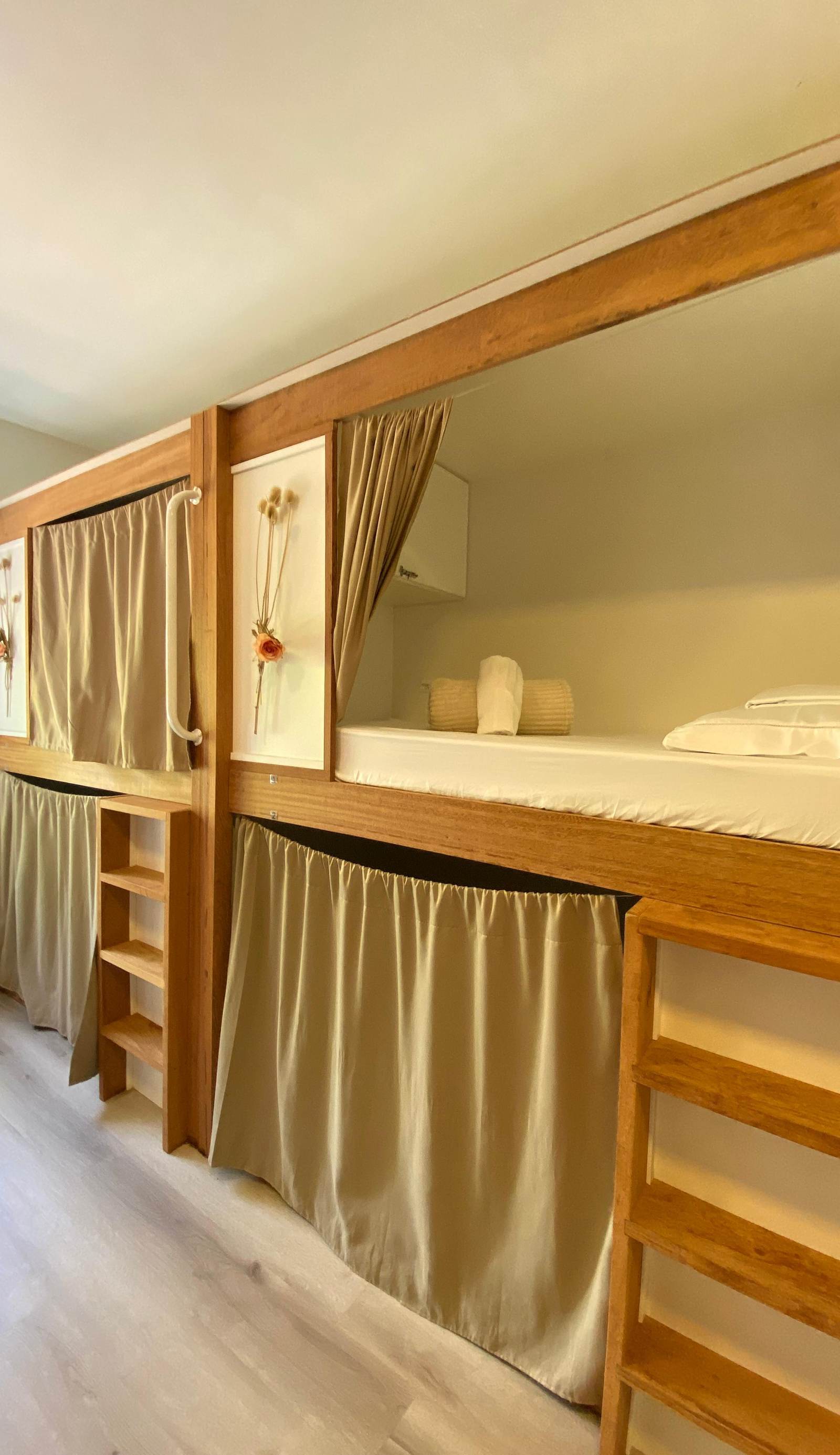 CheckPoint Hostel