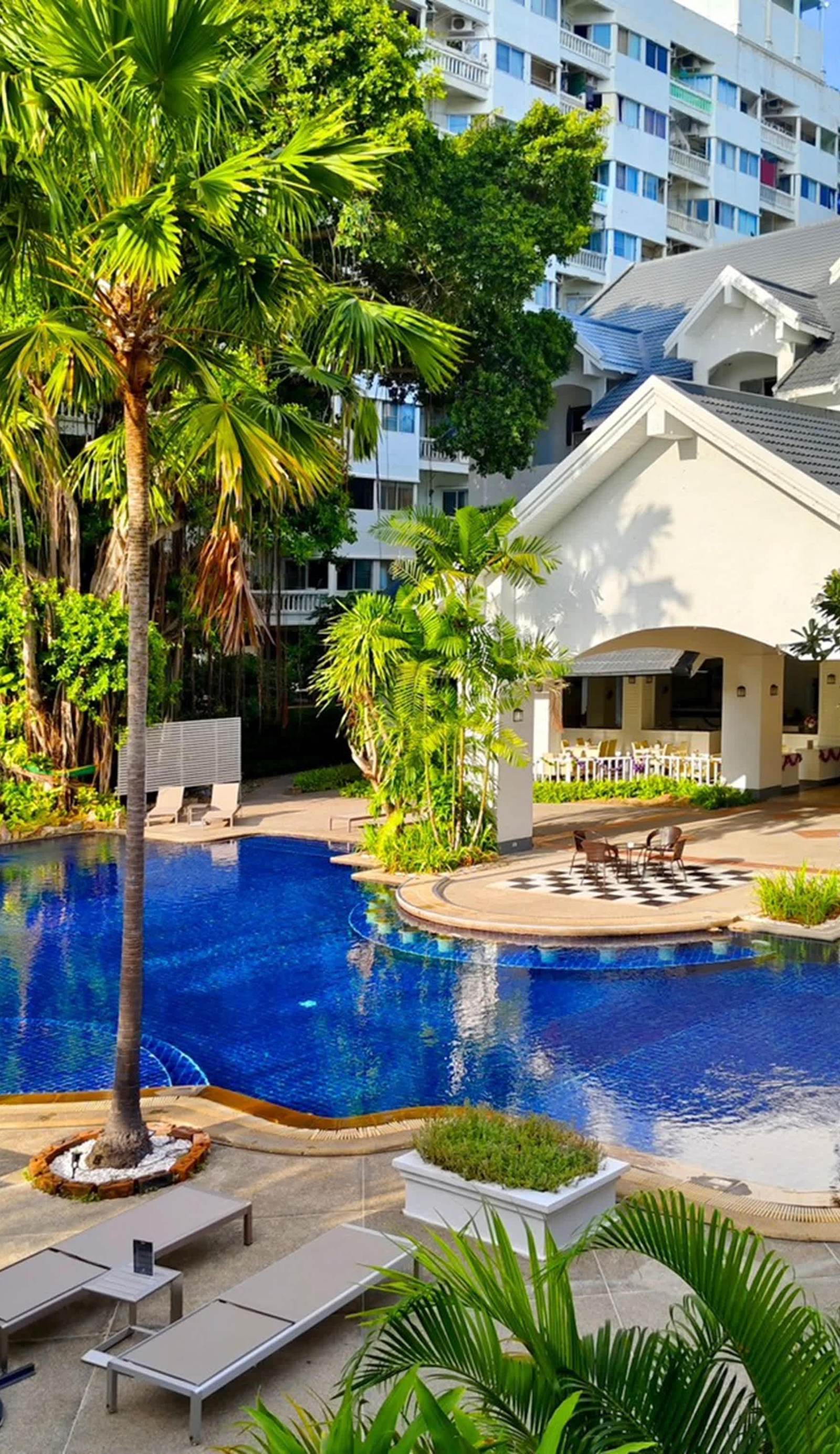 Pooh Beach Resort & Spa