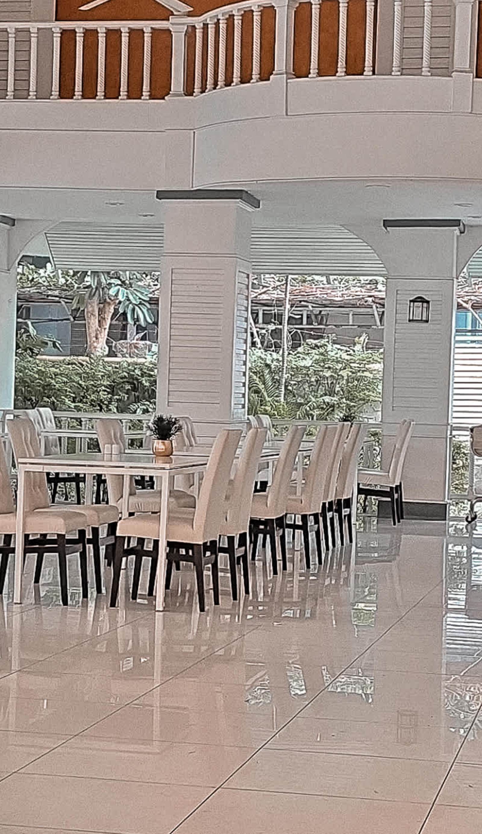 Pooh Beach Resort & Spa