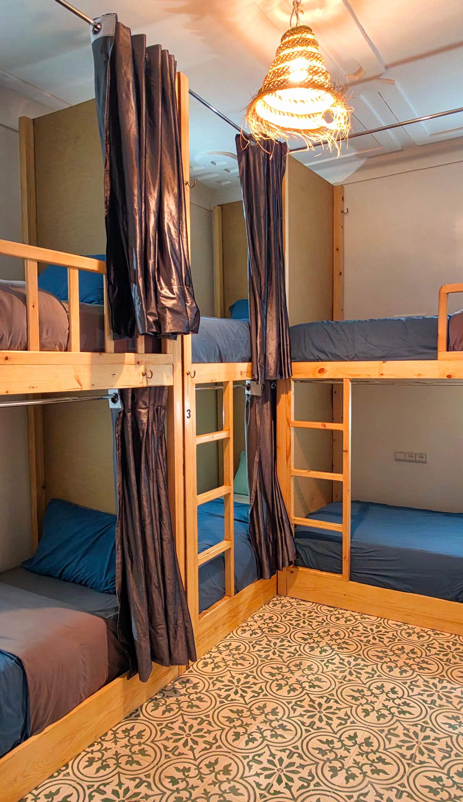 Freedom Yan Hostel