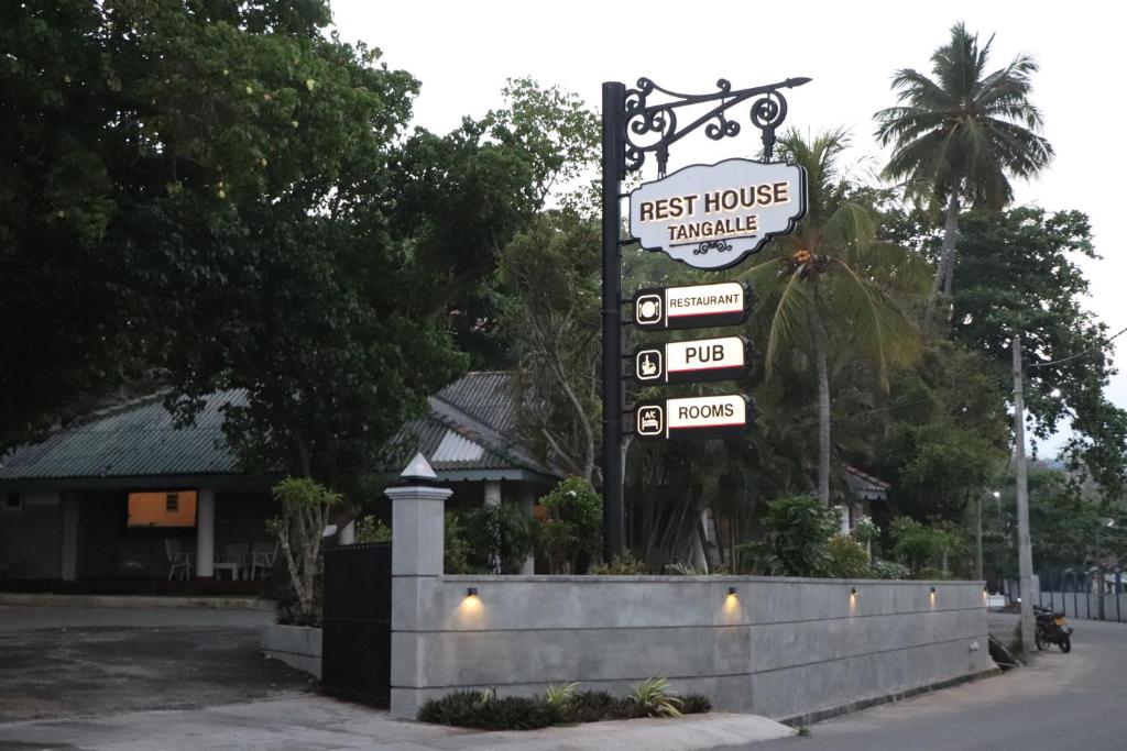 Tangalle Rest House Hotel