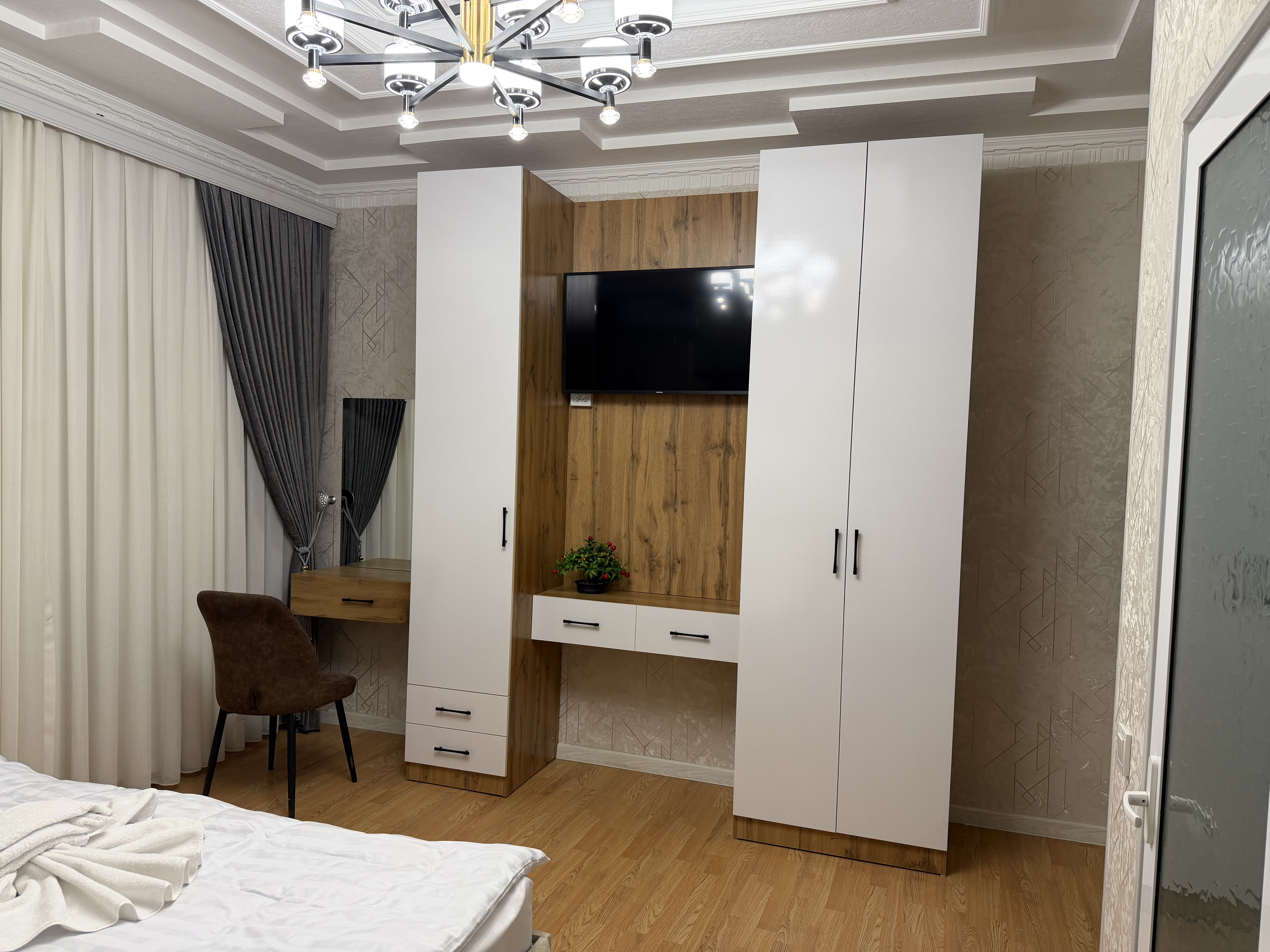 Milliy Guesthouse & Suites