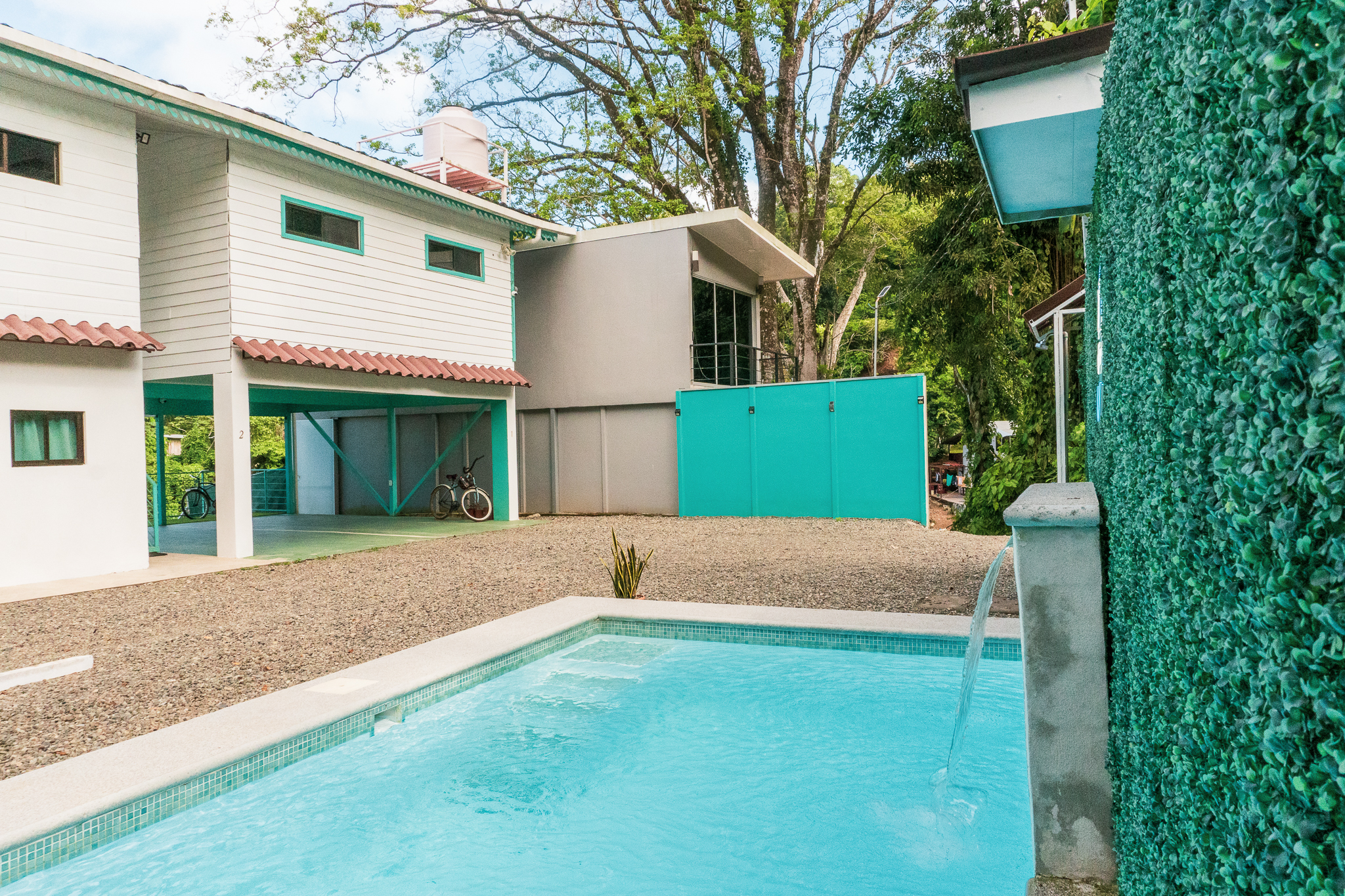 Oceans Breeze Apartment & Rooms