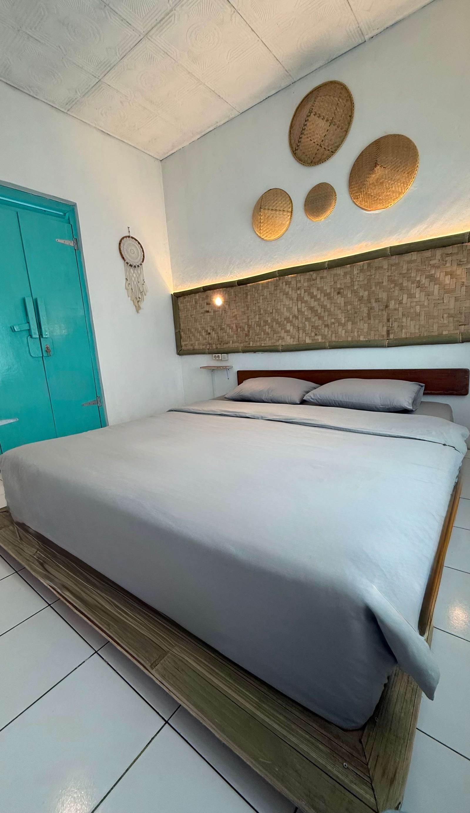 Stay and Farm Hostel