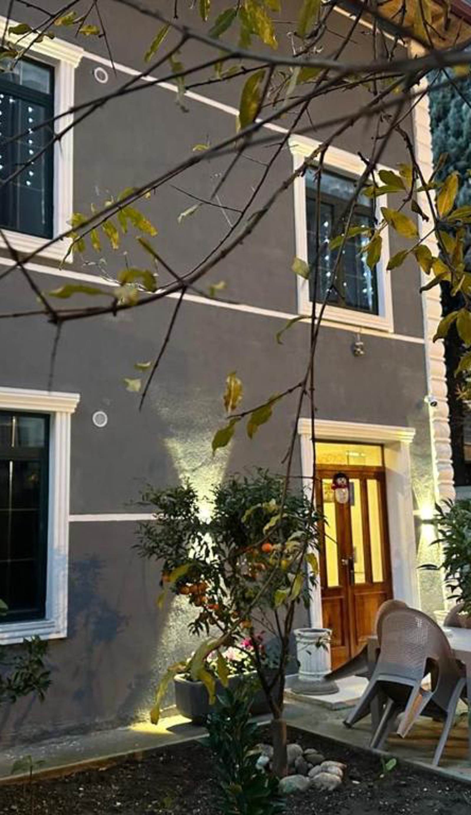 Hostel Vila H
