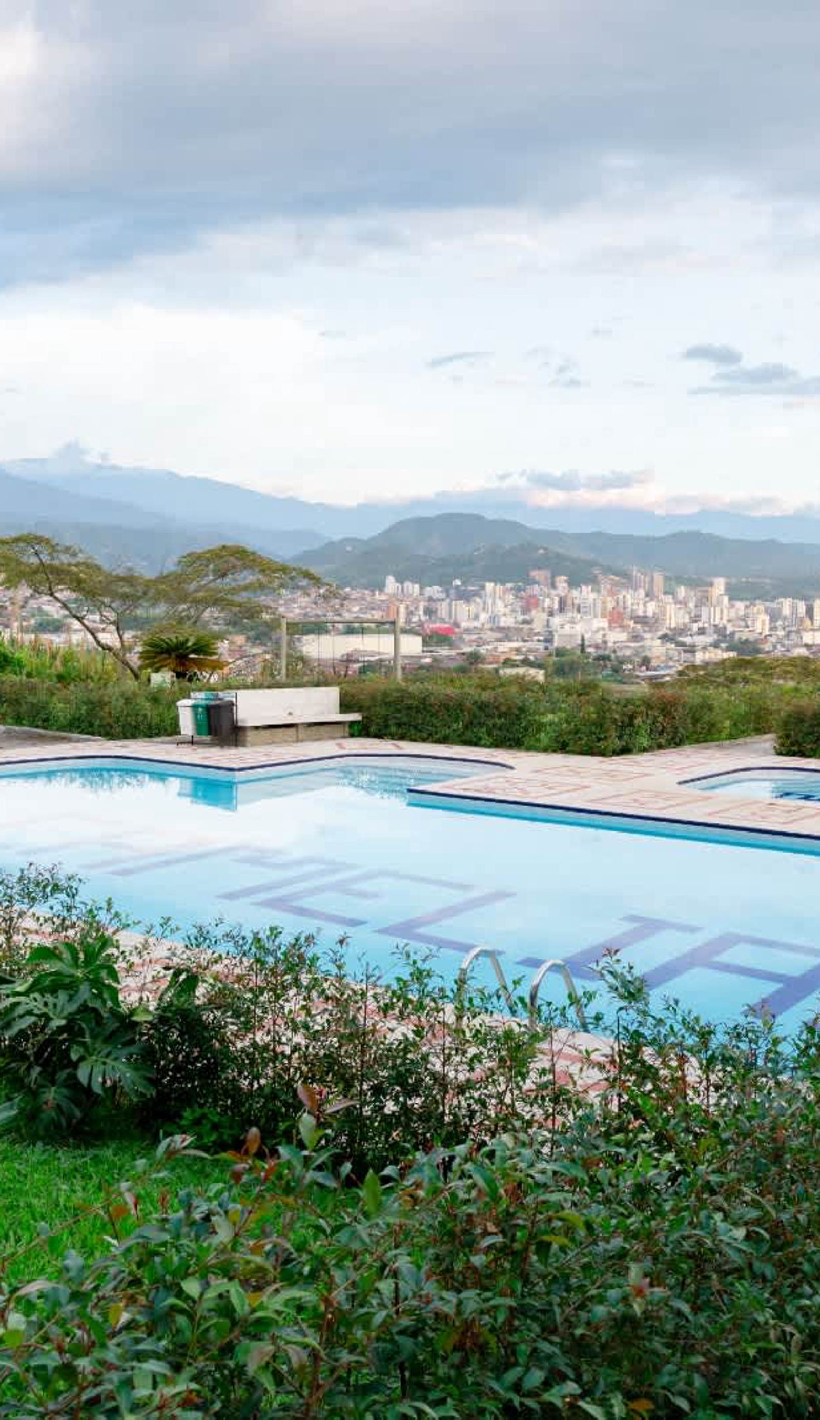Best View Aparta Hotel