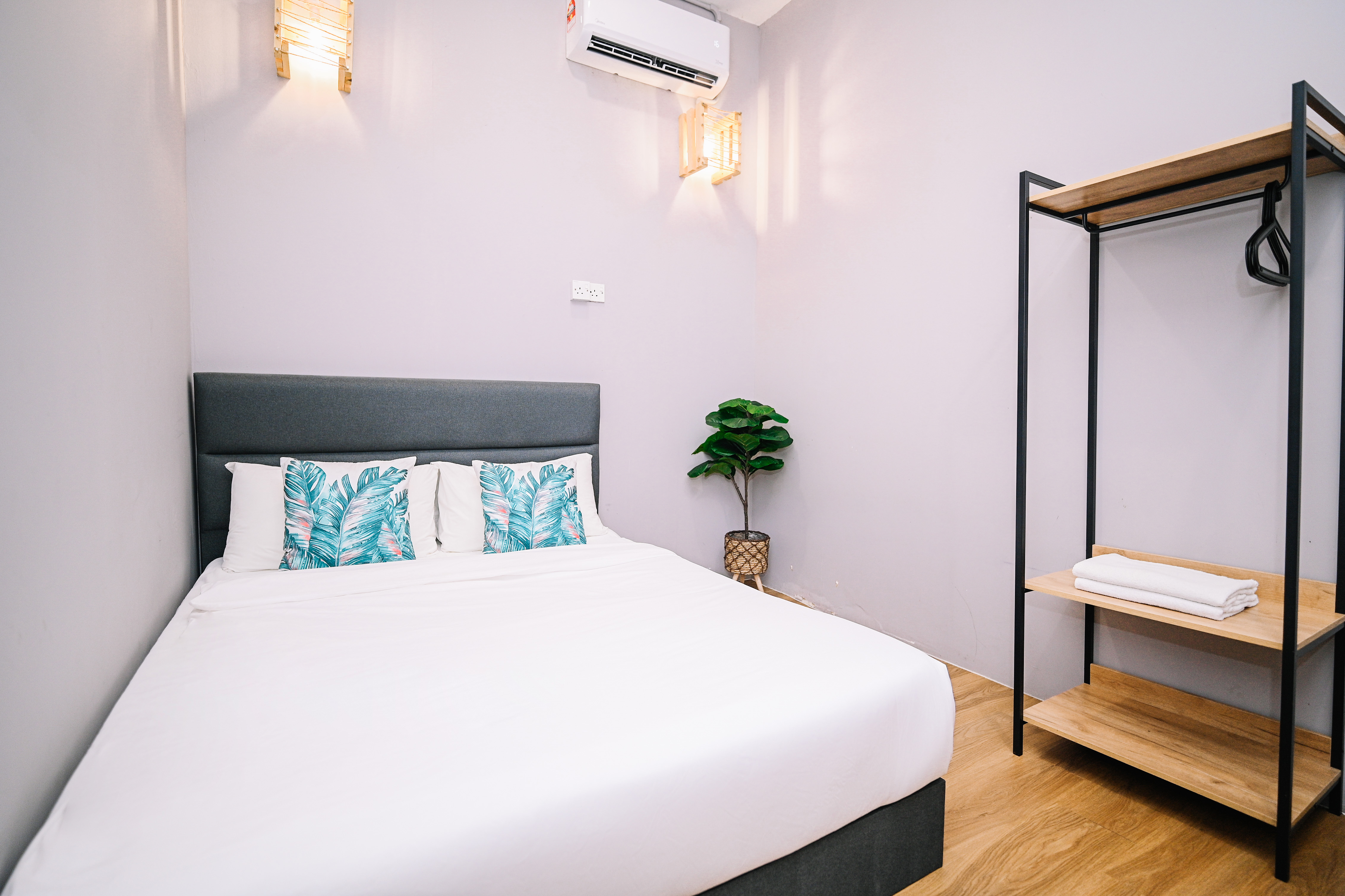 Swing & Pillows @ 87 Chulia St, Georgetown Penang