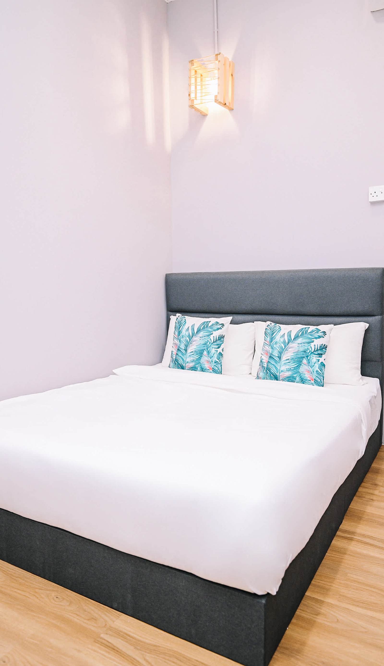 Swing & Pillows @ 87 Chulia St, Georgetown Penang