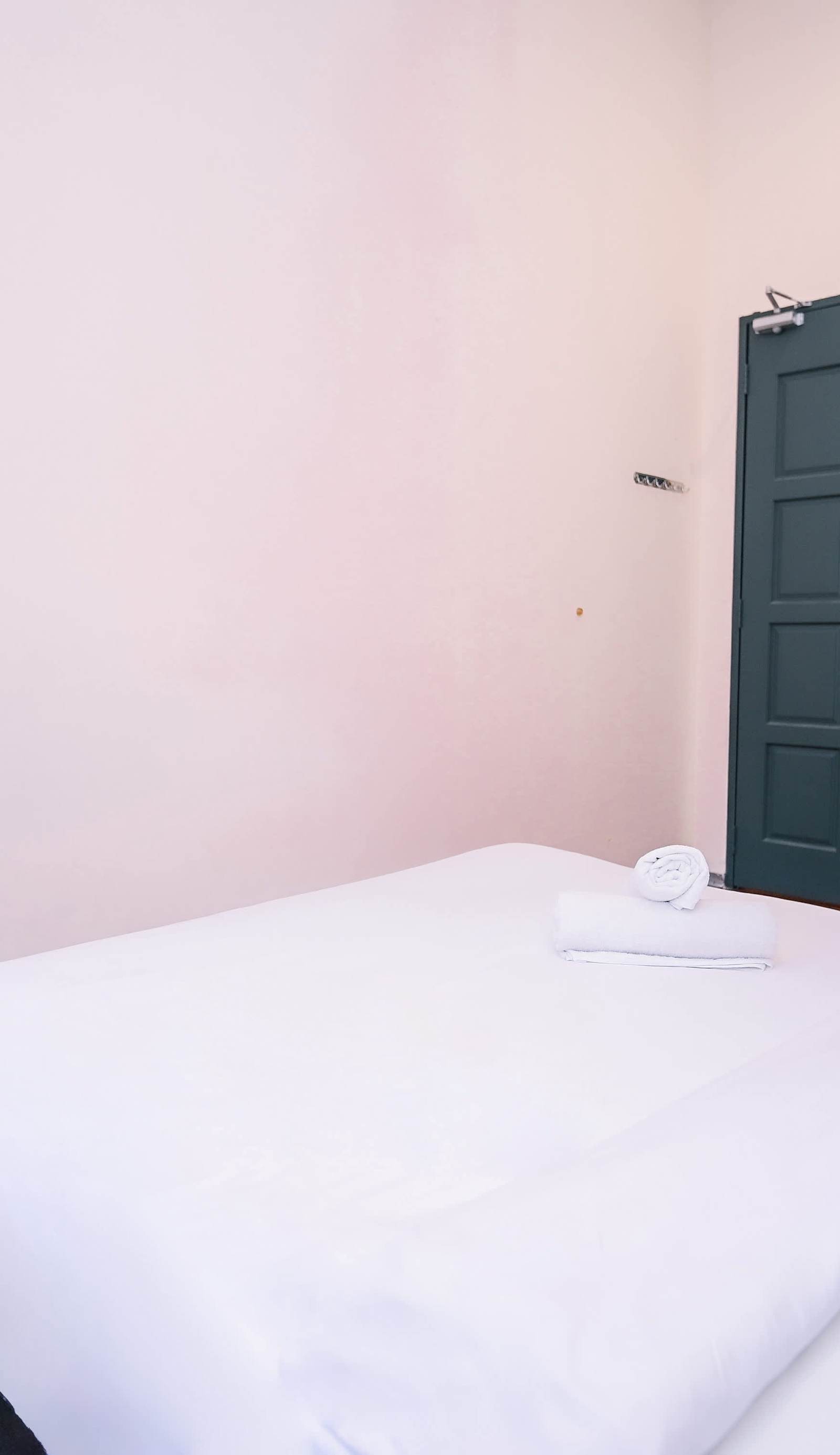 Swing & Pillows @ 75 Chulia St, Georgetown Penang