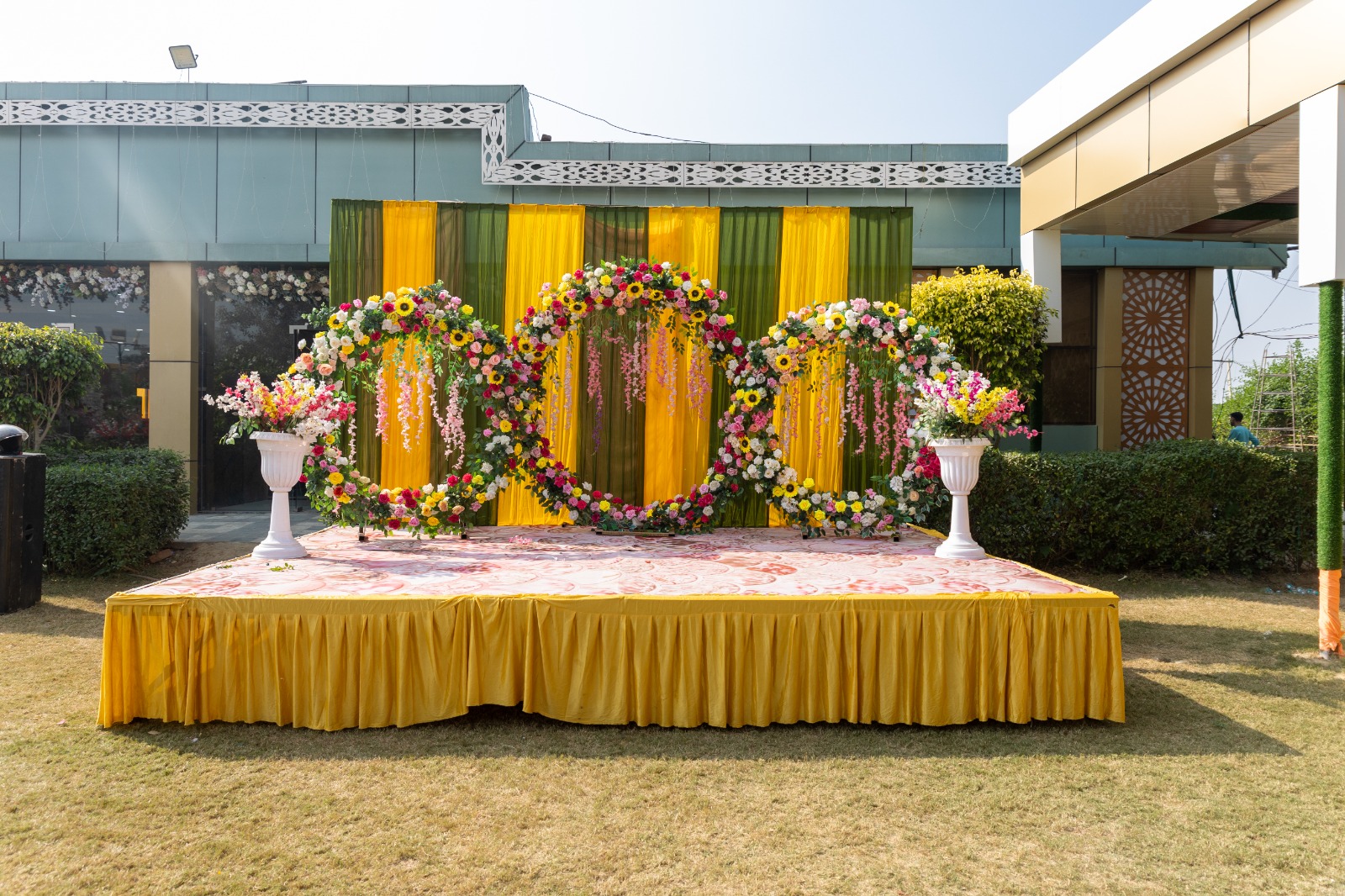 Royal Mansion Lawns & Resort