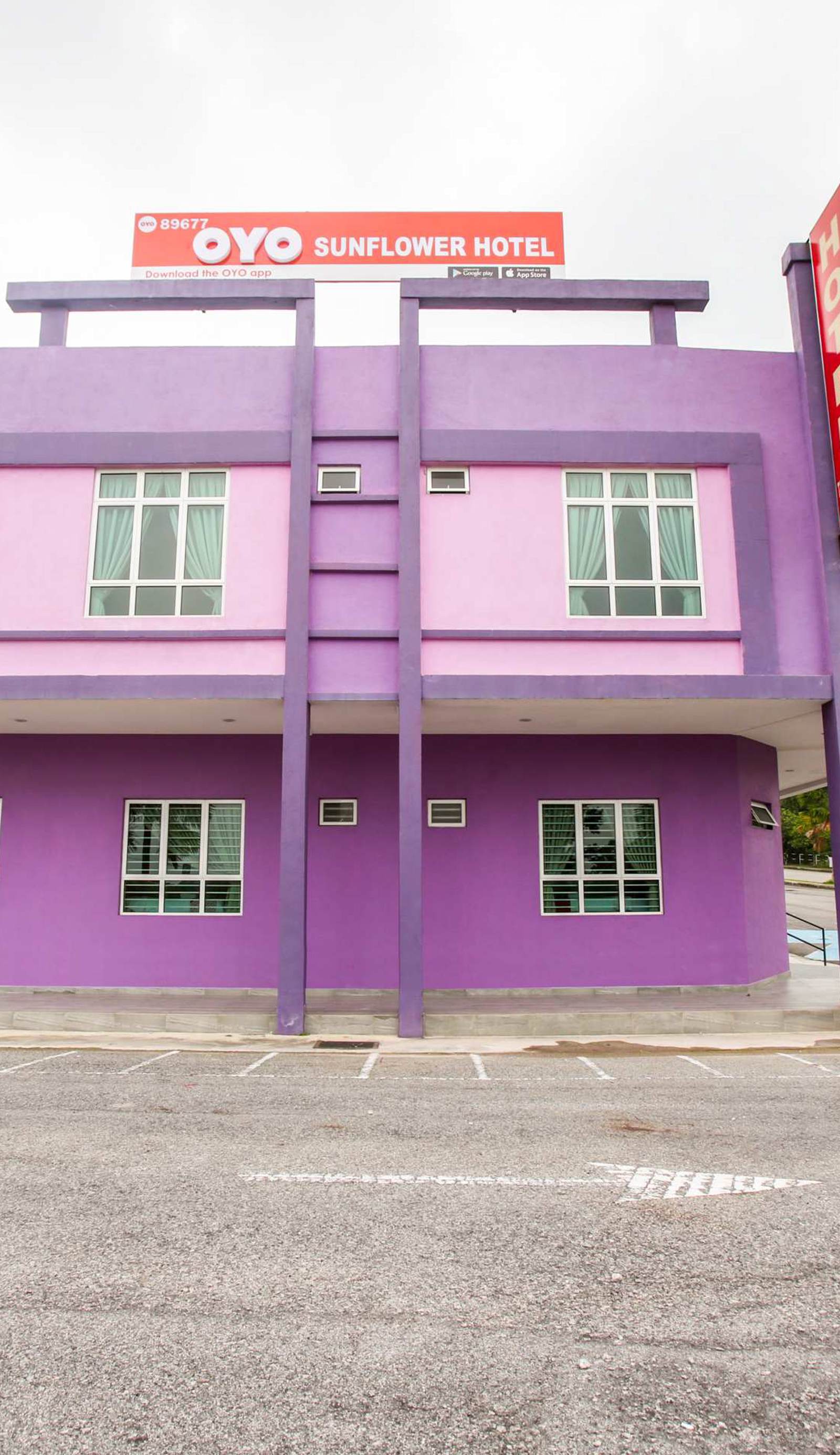 OYO 89677 Sunflower Hotel