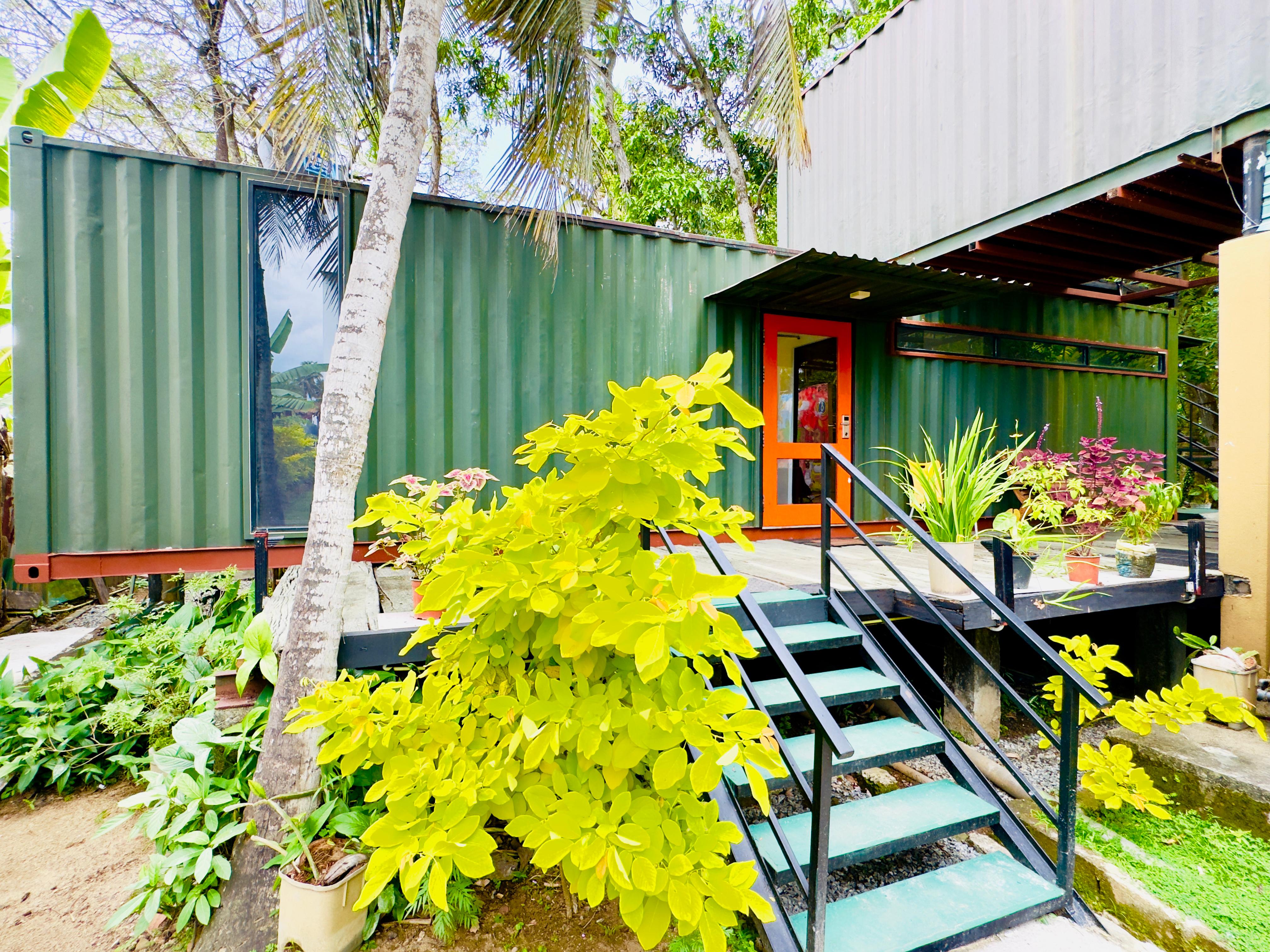 Travelers Haven Hostel Katunayake
