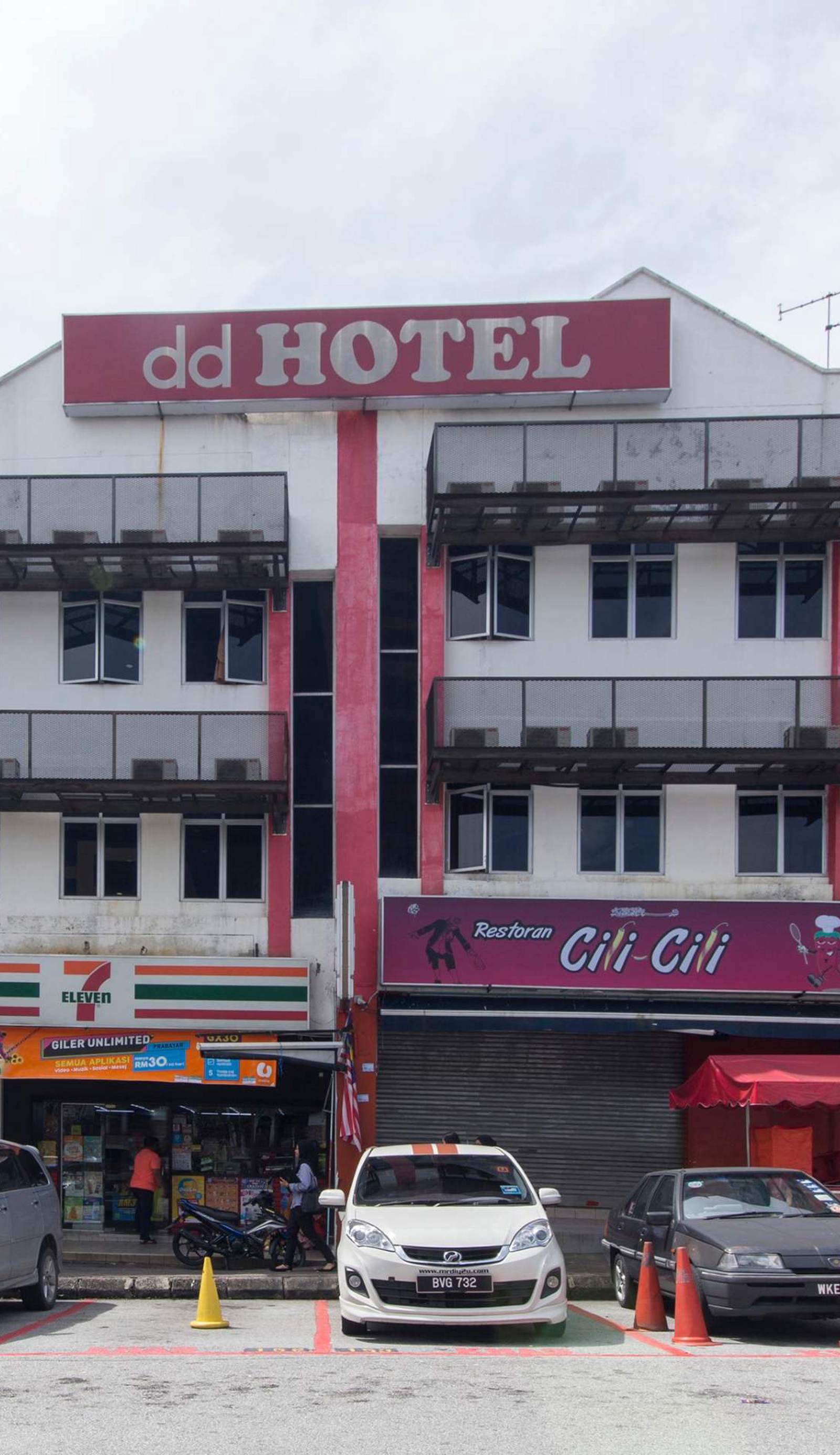Hotel O Shah Alam Near IDCC Convention Centre Formerly DD hotel