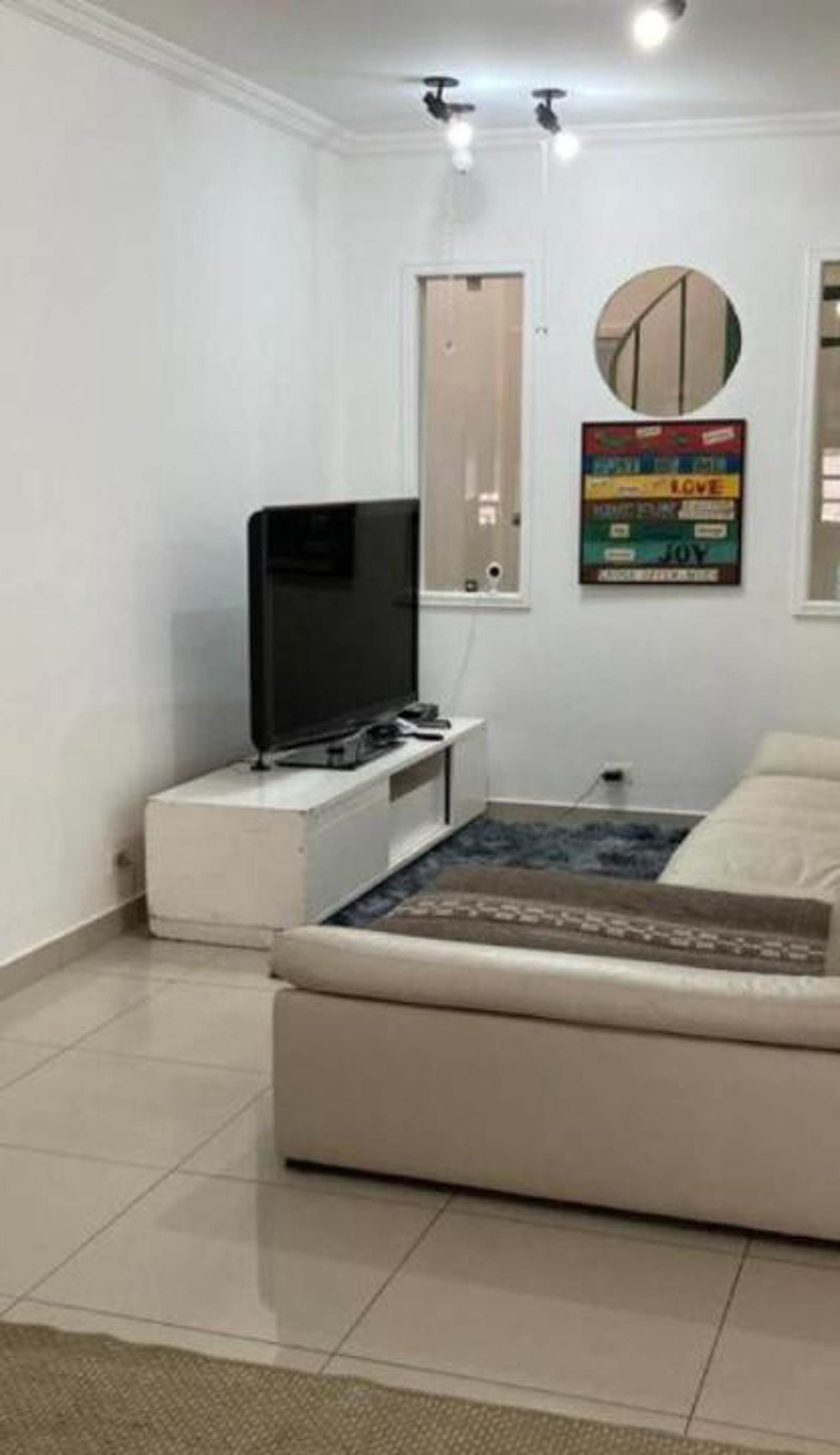 WR7 HOSTEL