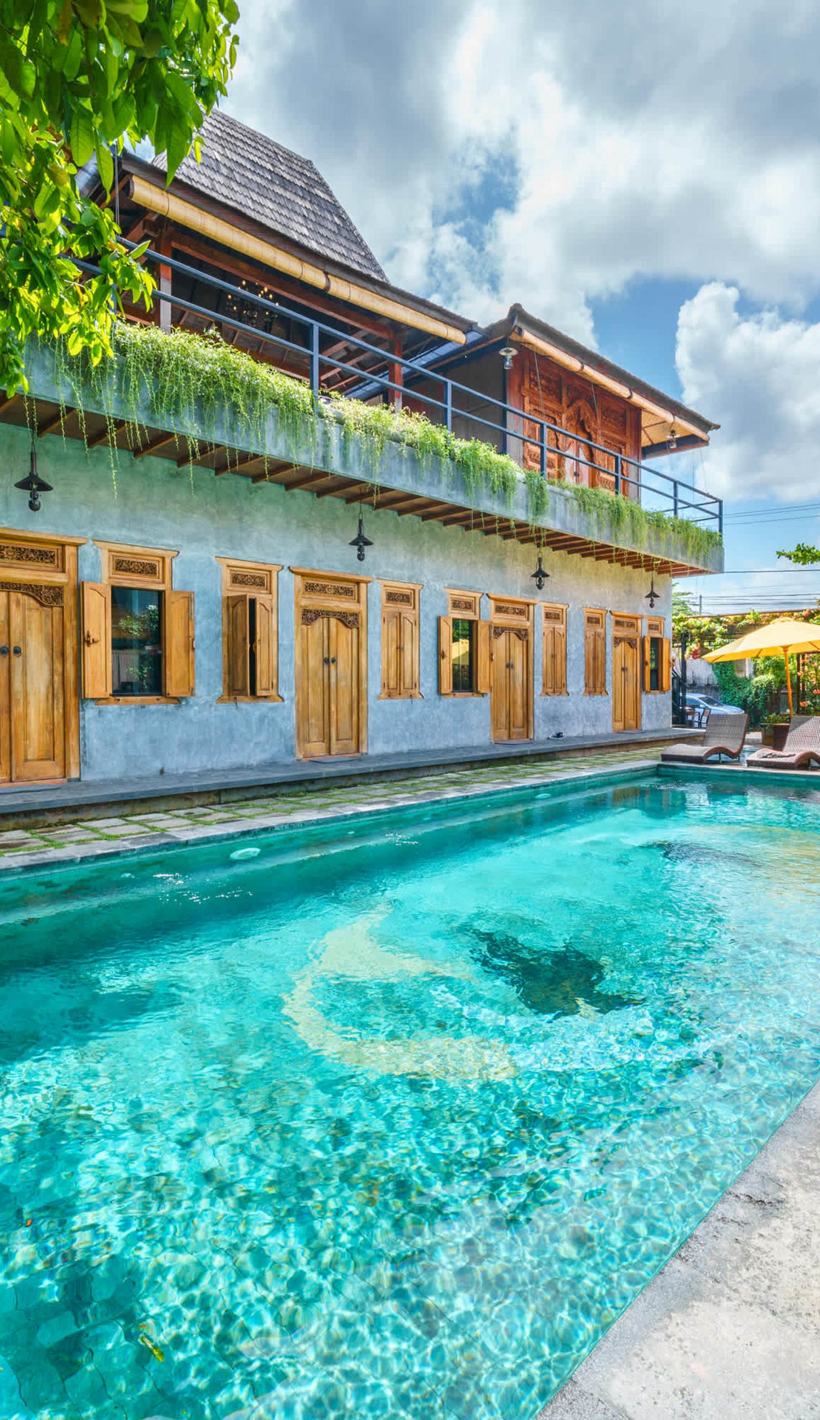 Black Pearl Hostel