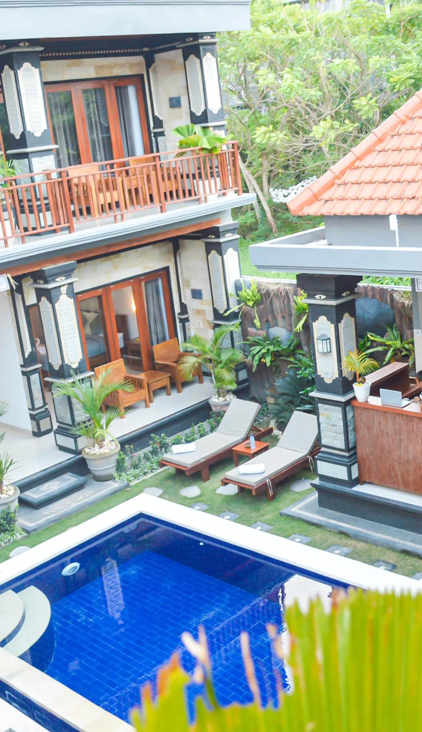 Prama Beach Guest House by The Loka