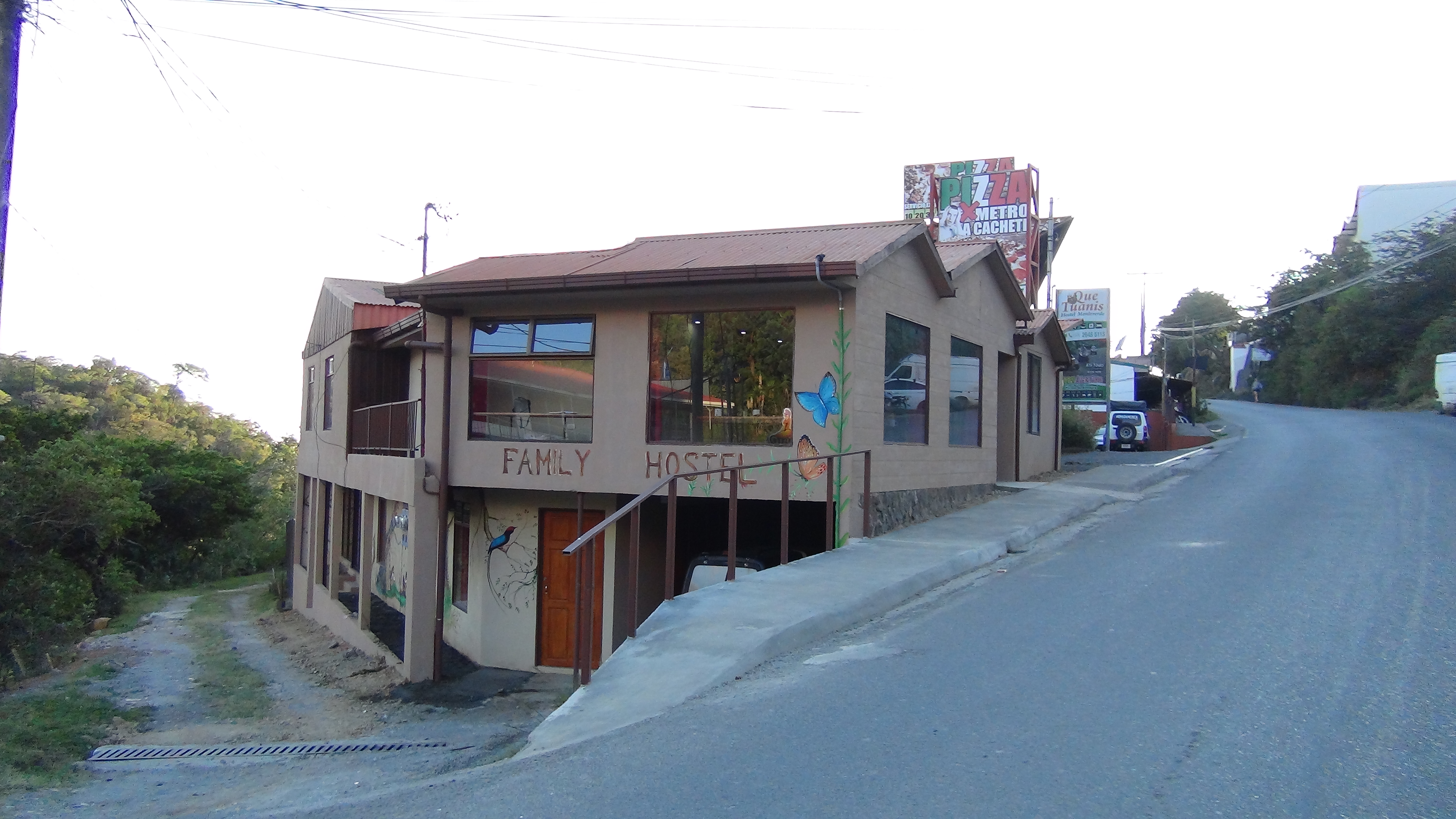 Monteverde Family House