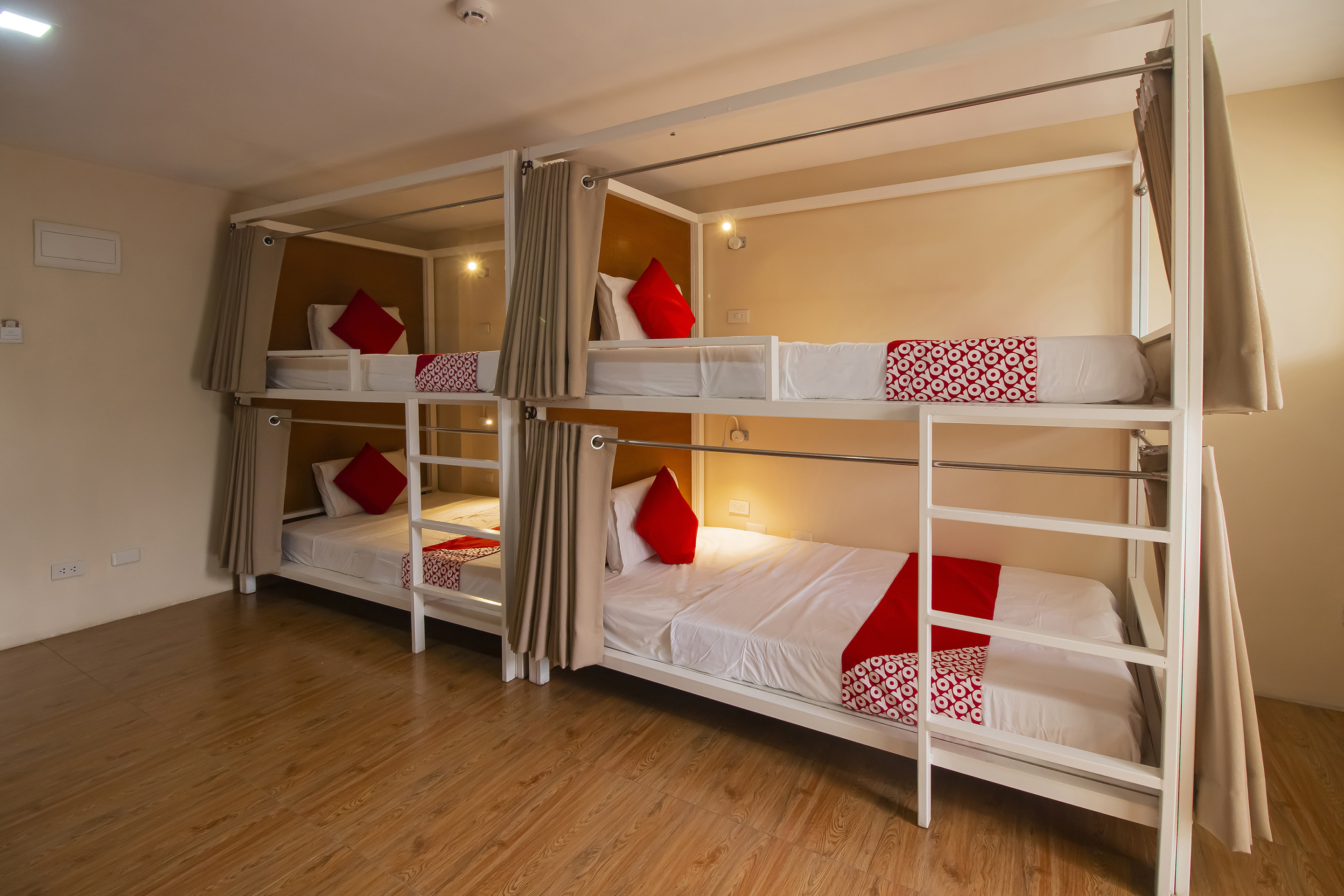 Super OYO 832 The Teepee Place Hostel & Residence Inn
