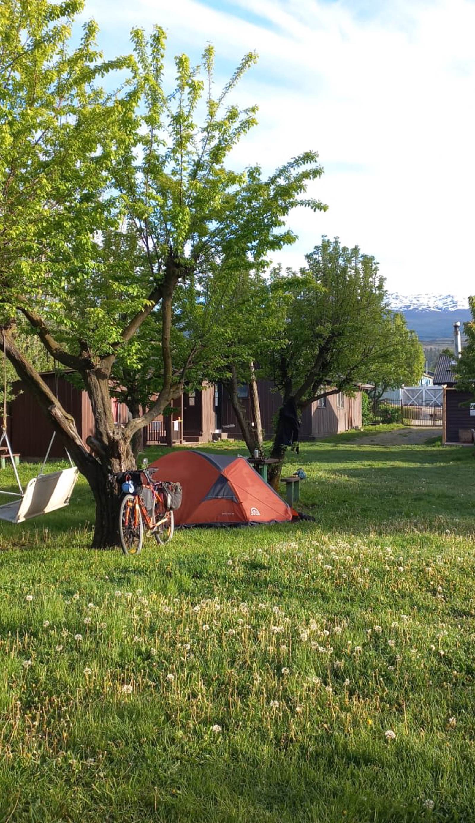 Camping y Hostel Cochrane