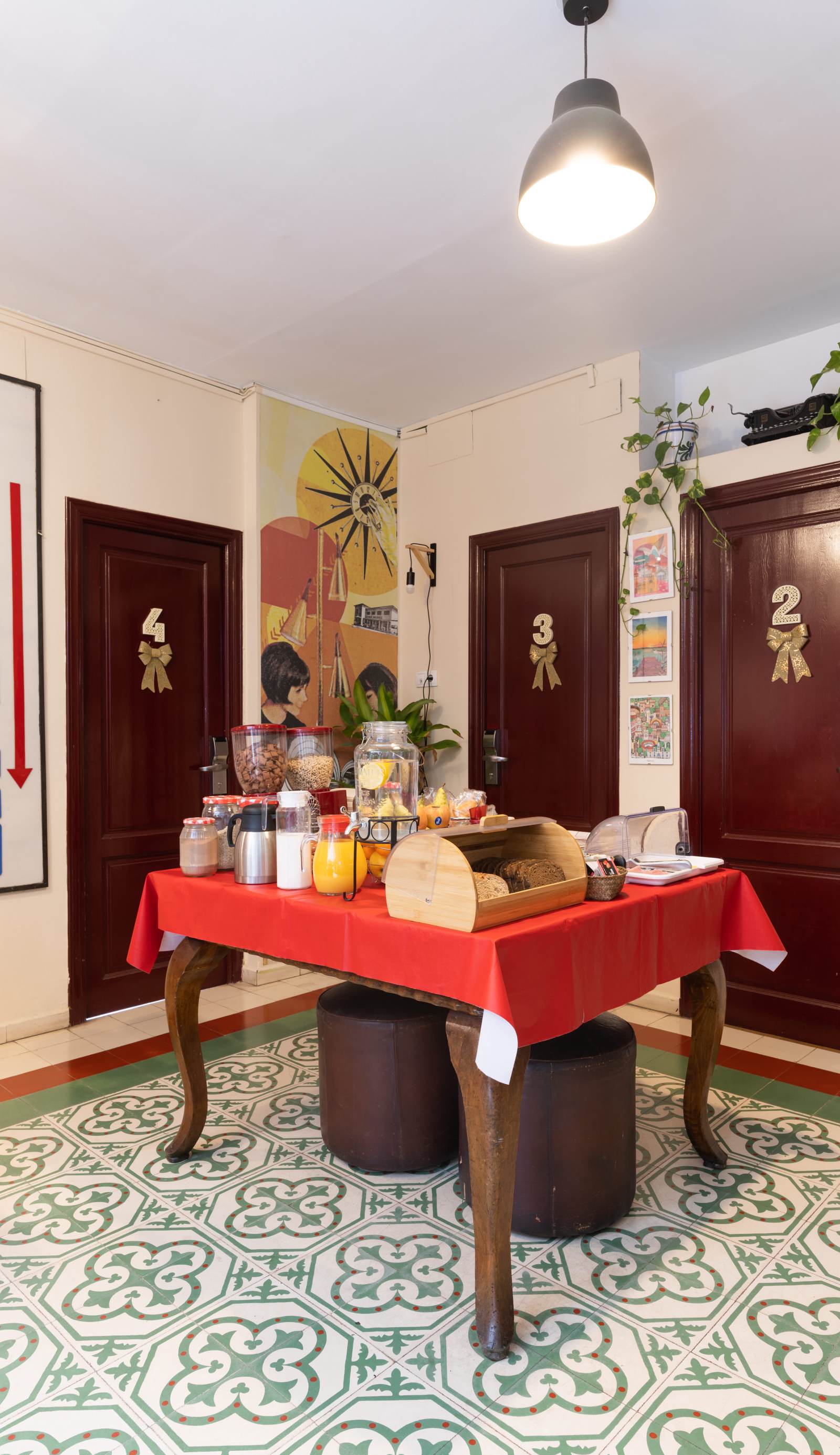 Home Youth Hostel Valencia by Feetup Hostels