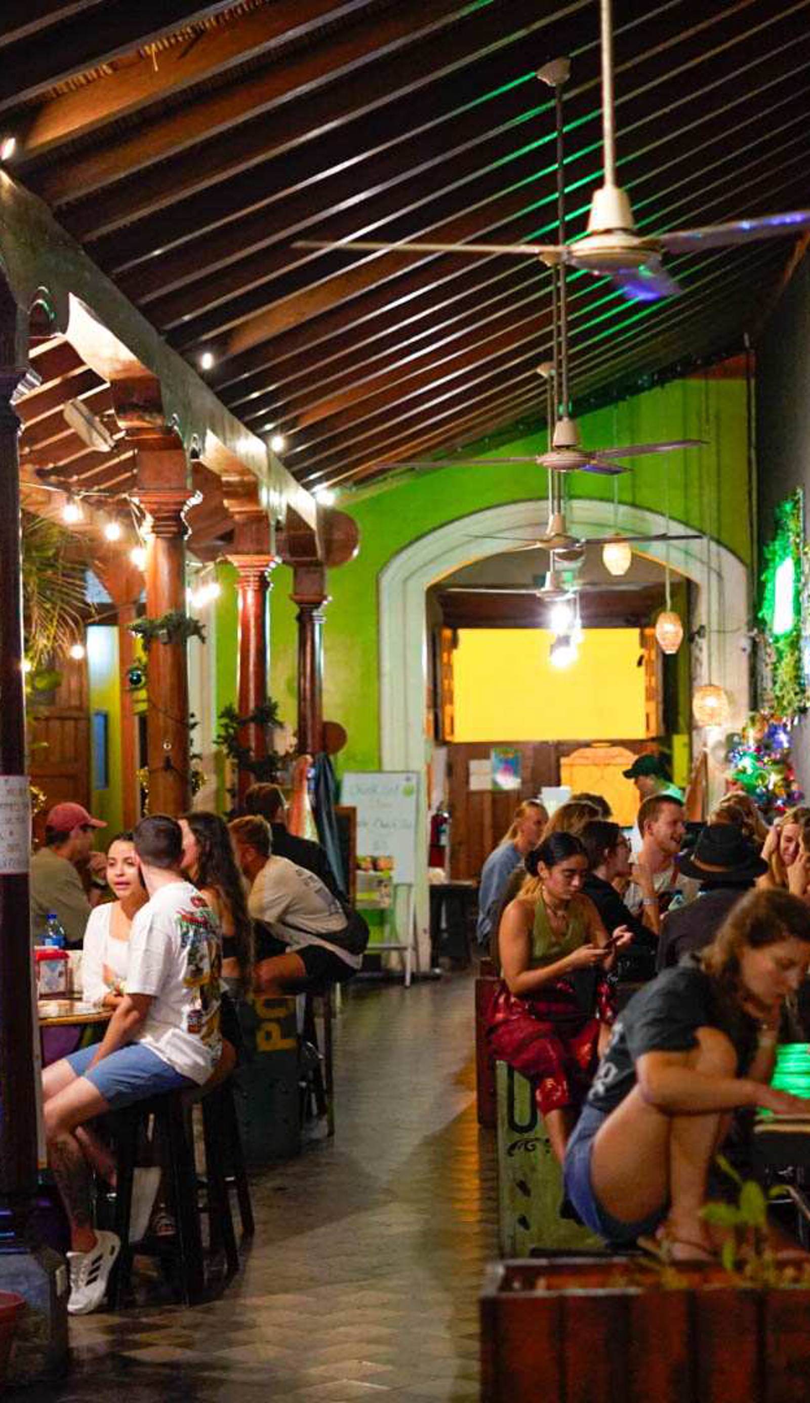 Hostel Oasis Granada
