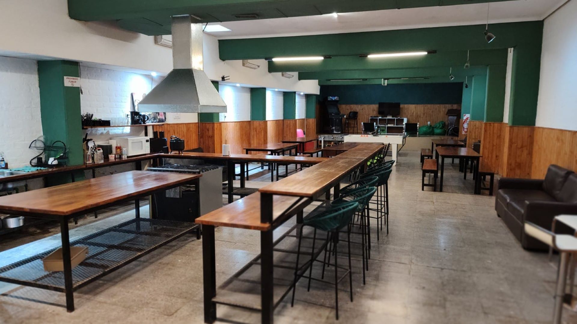 Clover Hostel