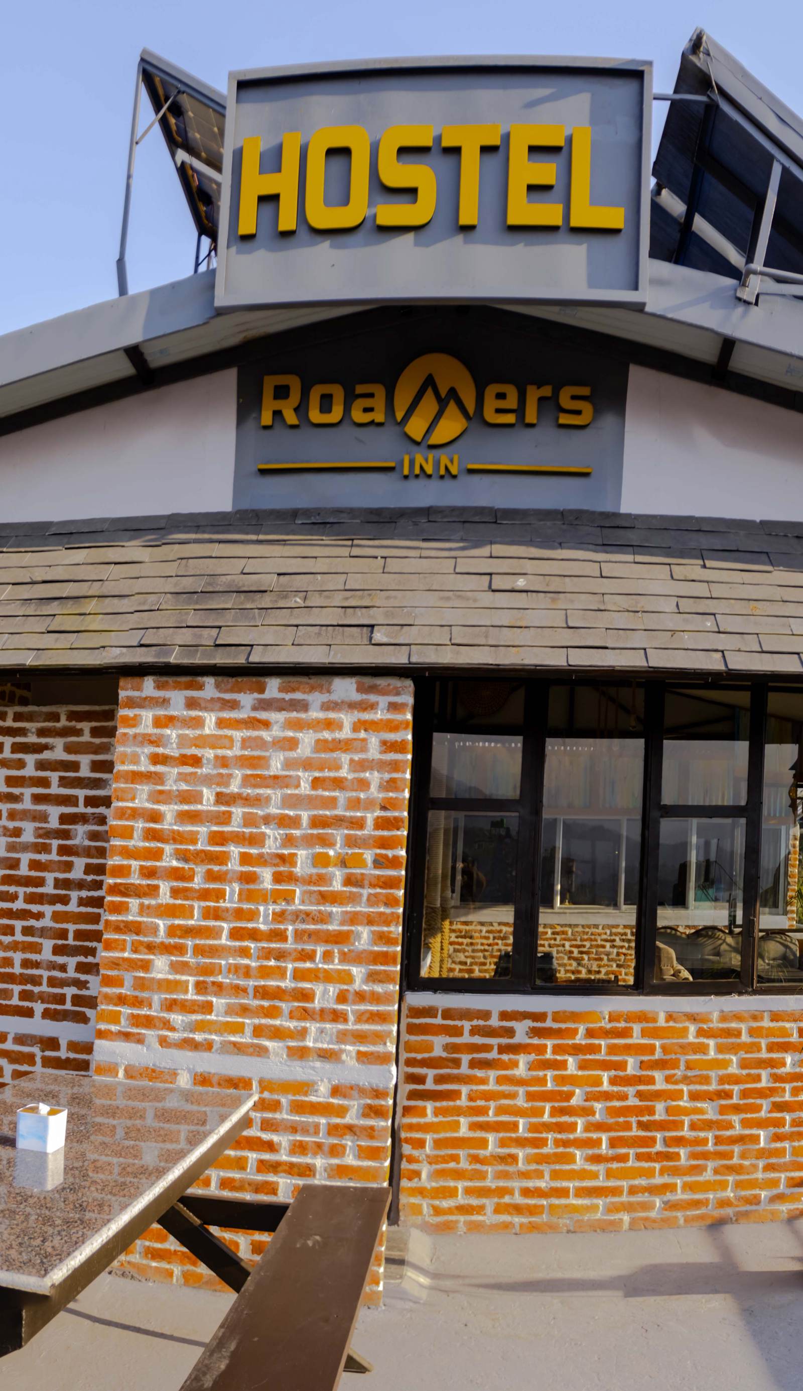 Roamers Inn - Hostel