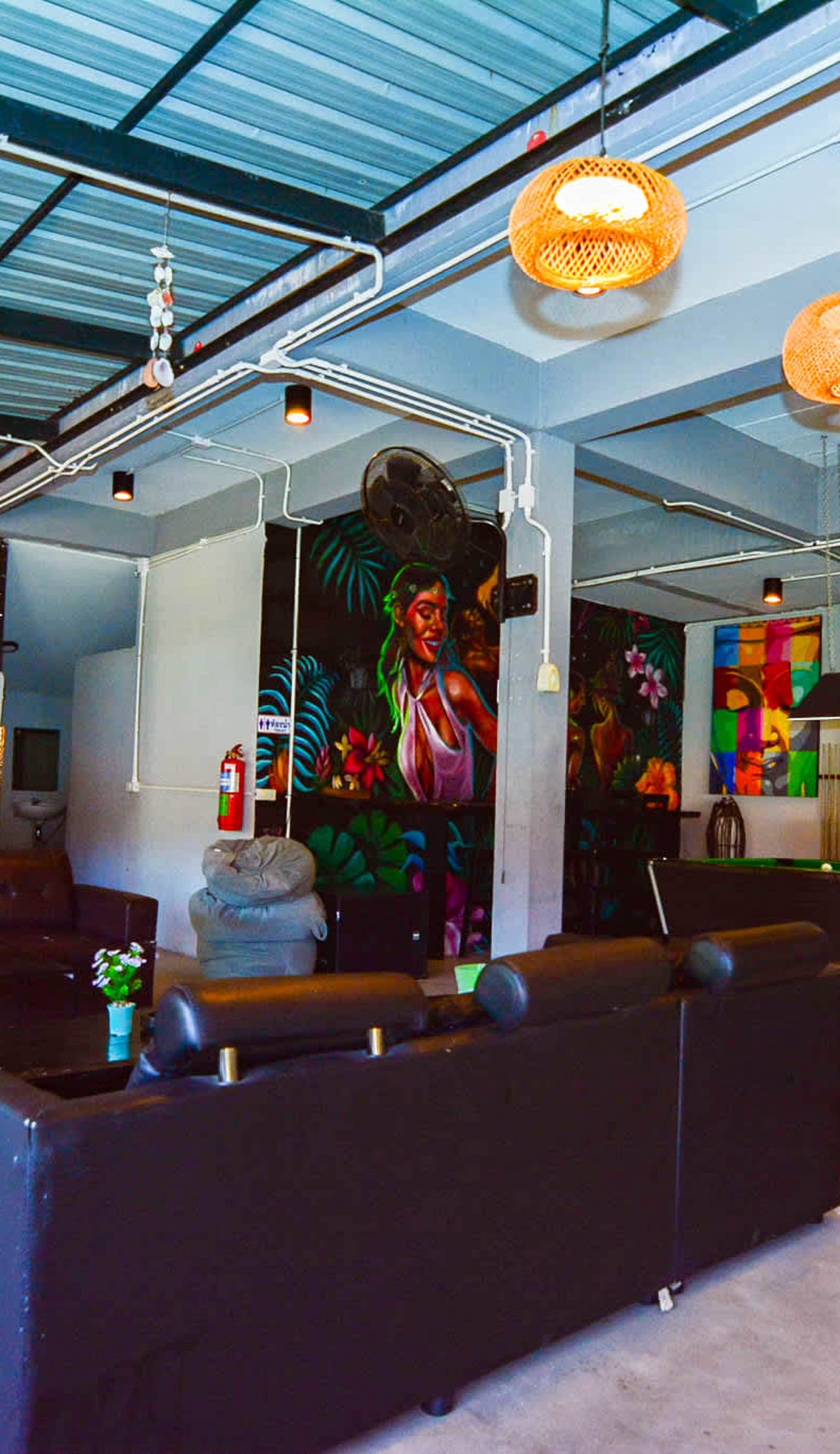 Eclipse Hostel and Bar