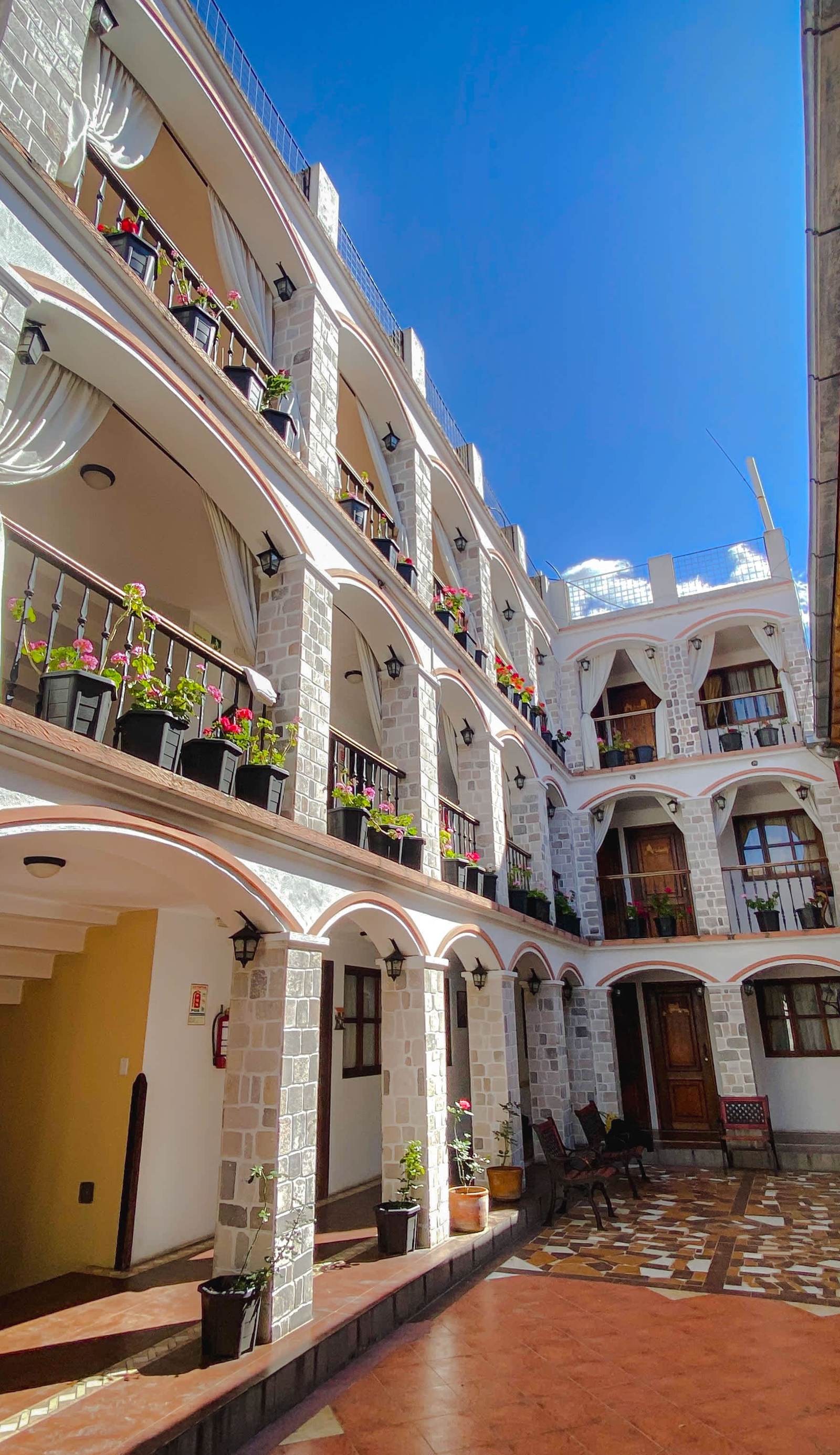 Golden Rest Ecuador