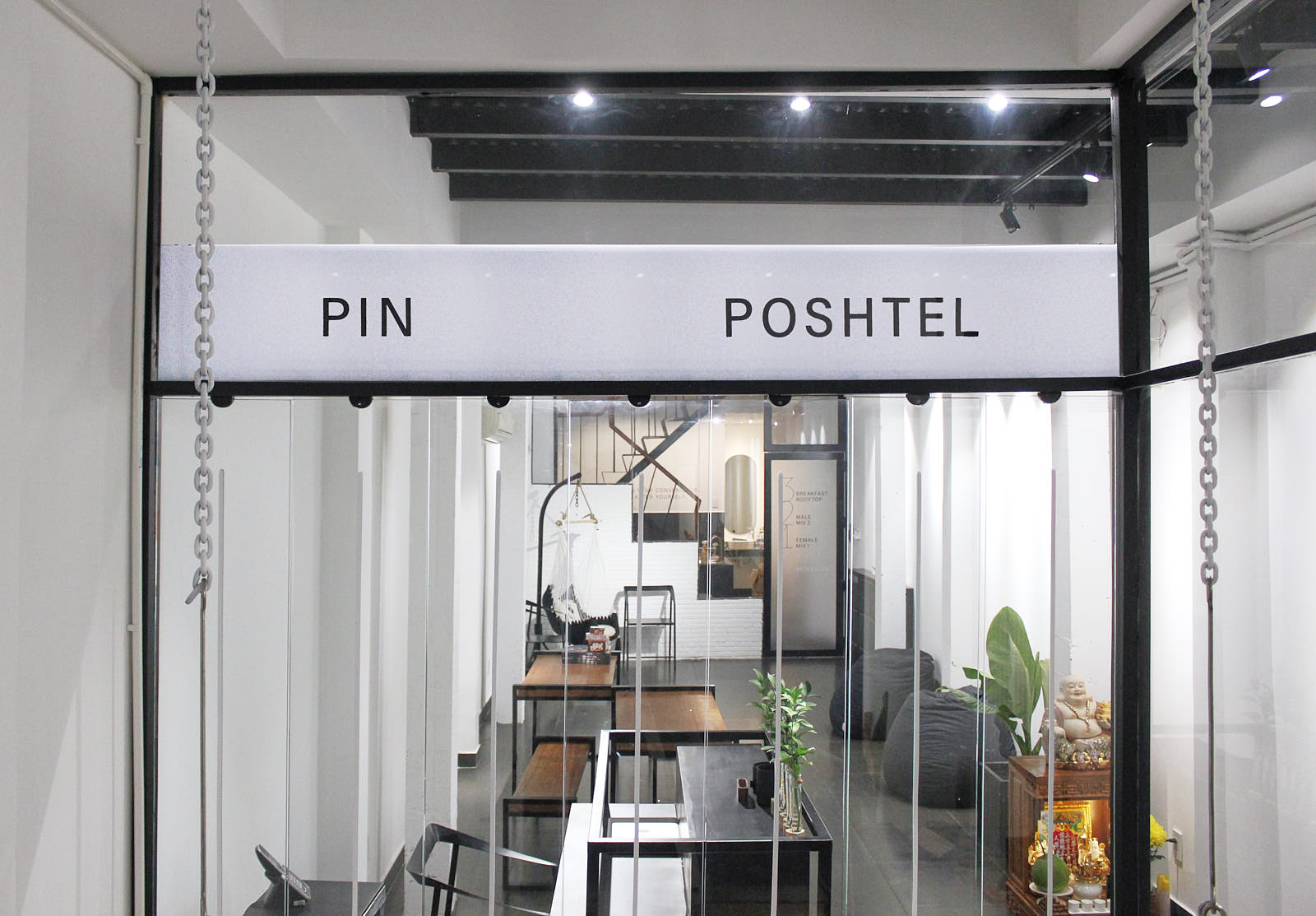 Pin Poshtel Saigon