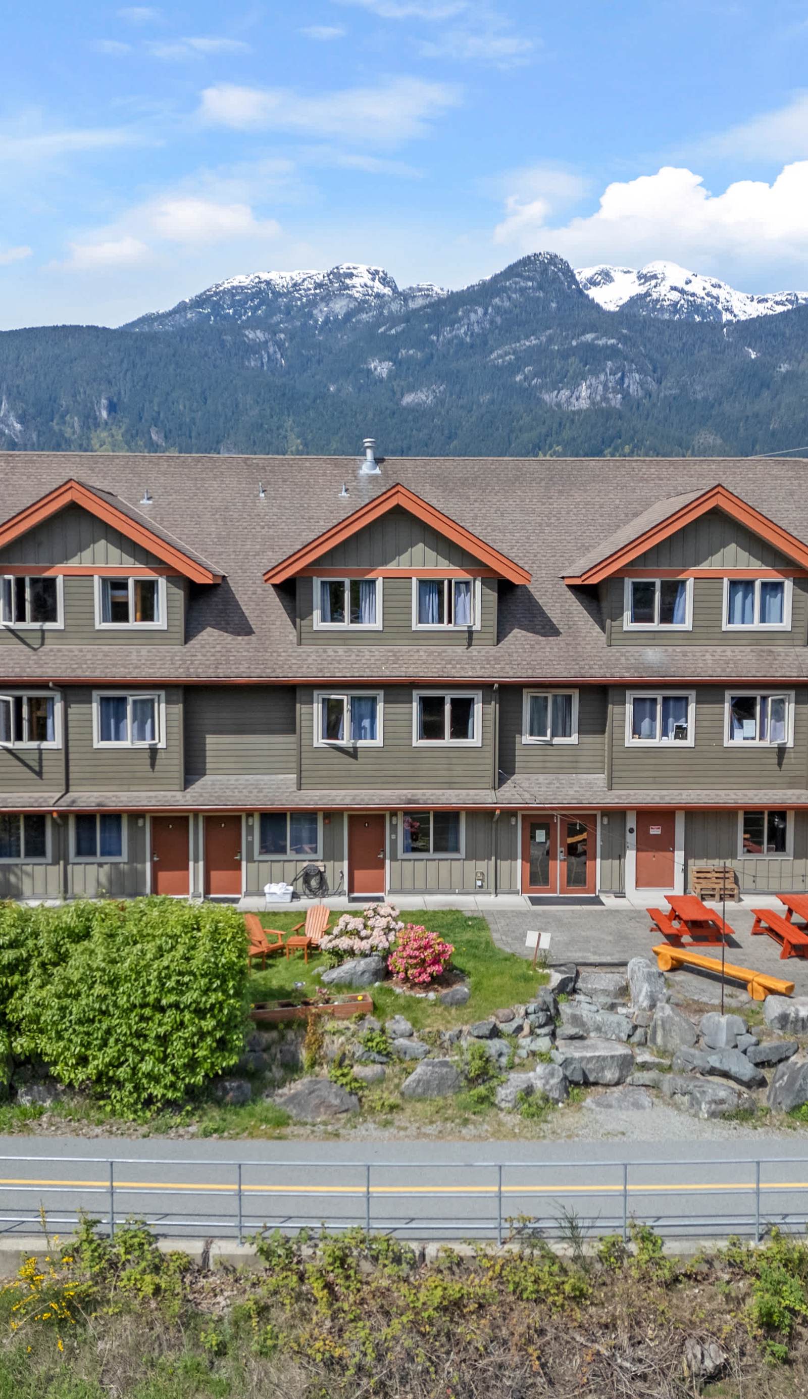 Squamish Adventure Inn