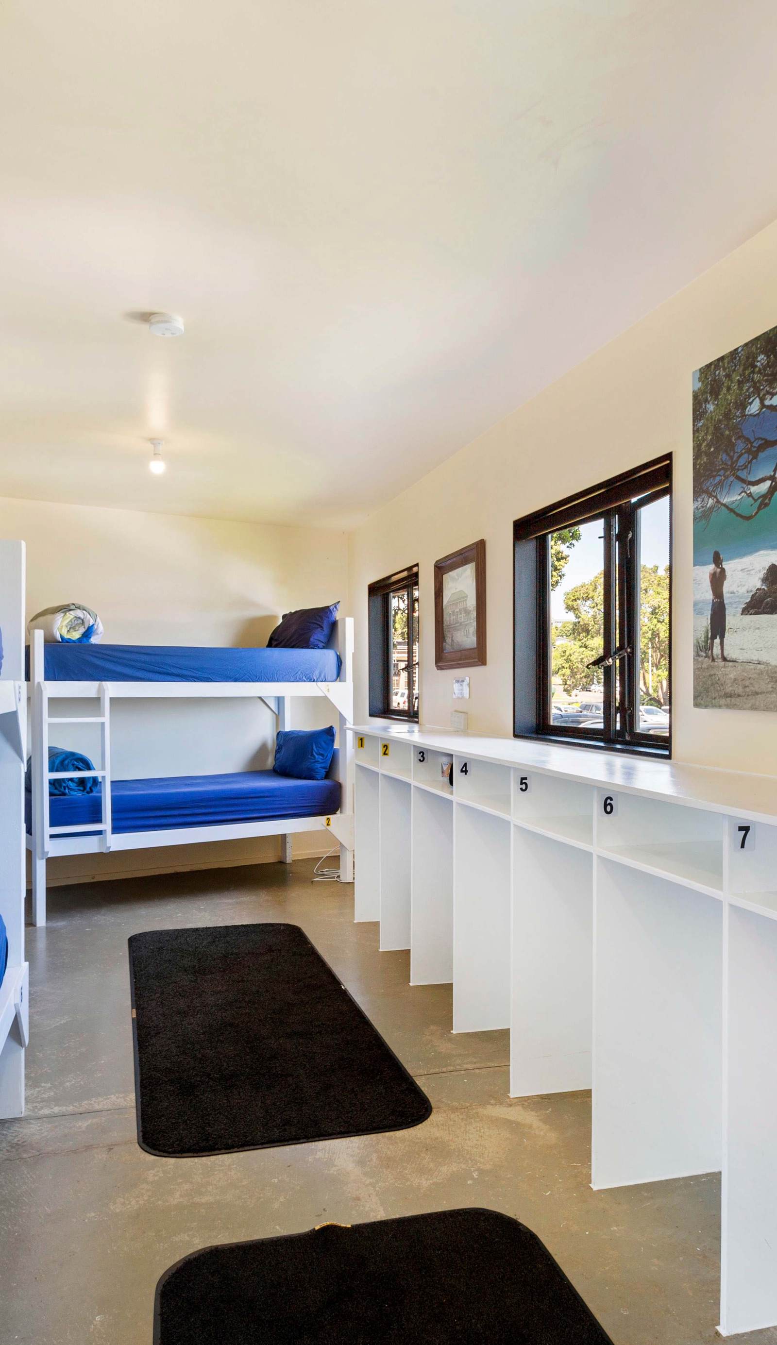 Raglan Backpackers and Waterfront Lodge