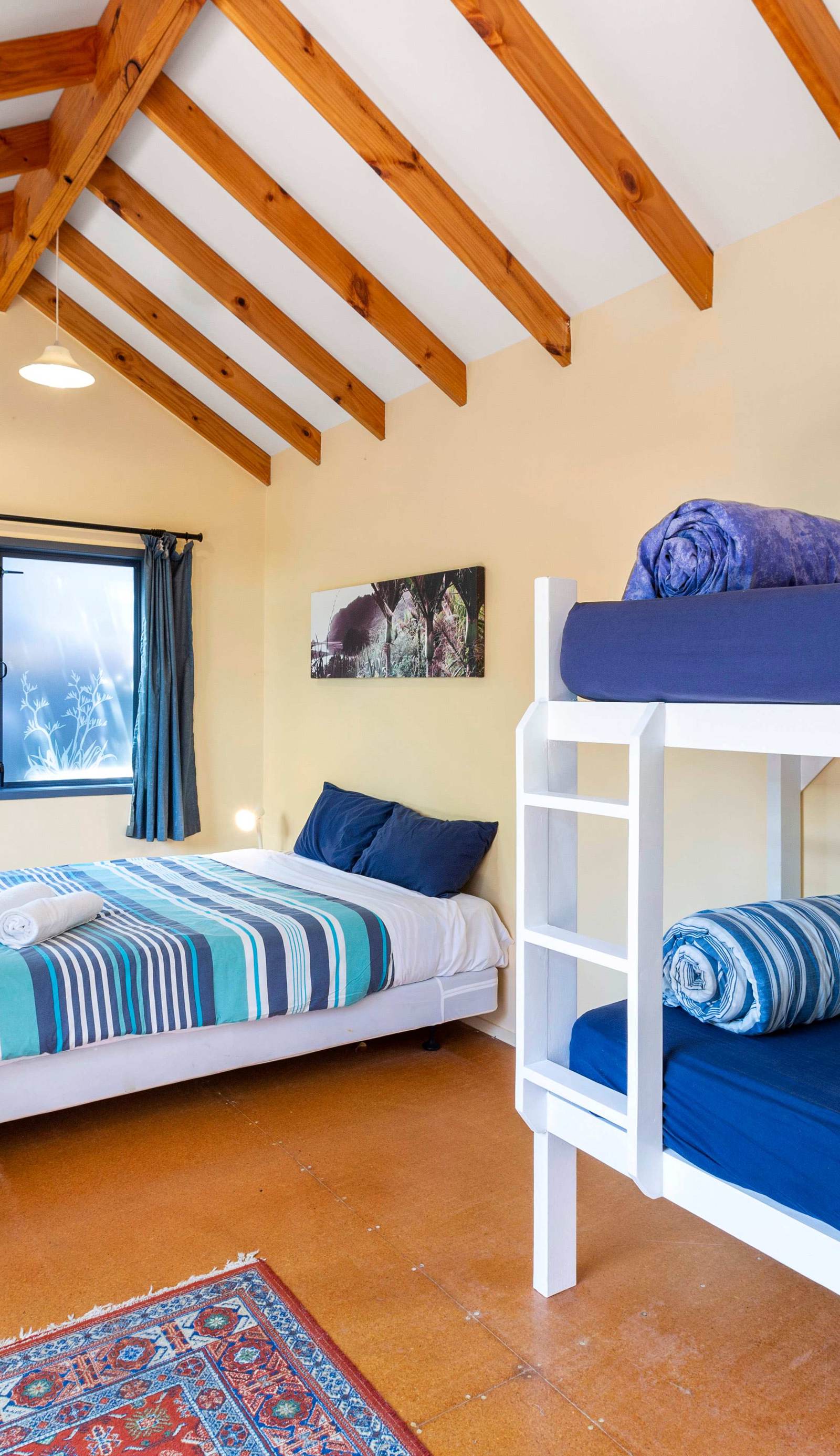 Raglan Backpackers and Waterfront Lodge