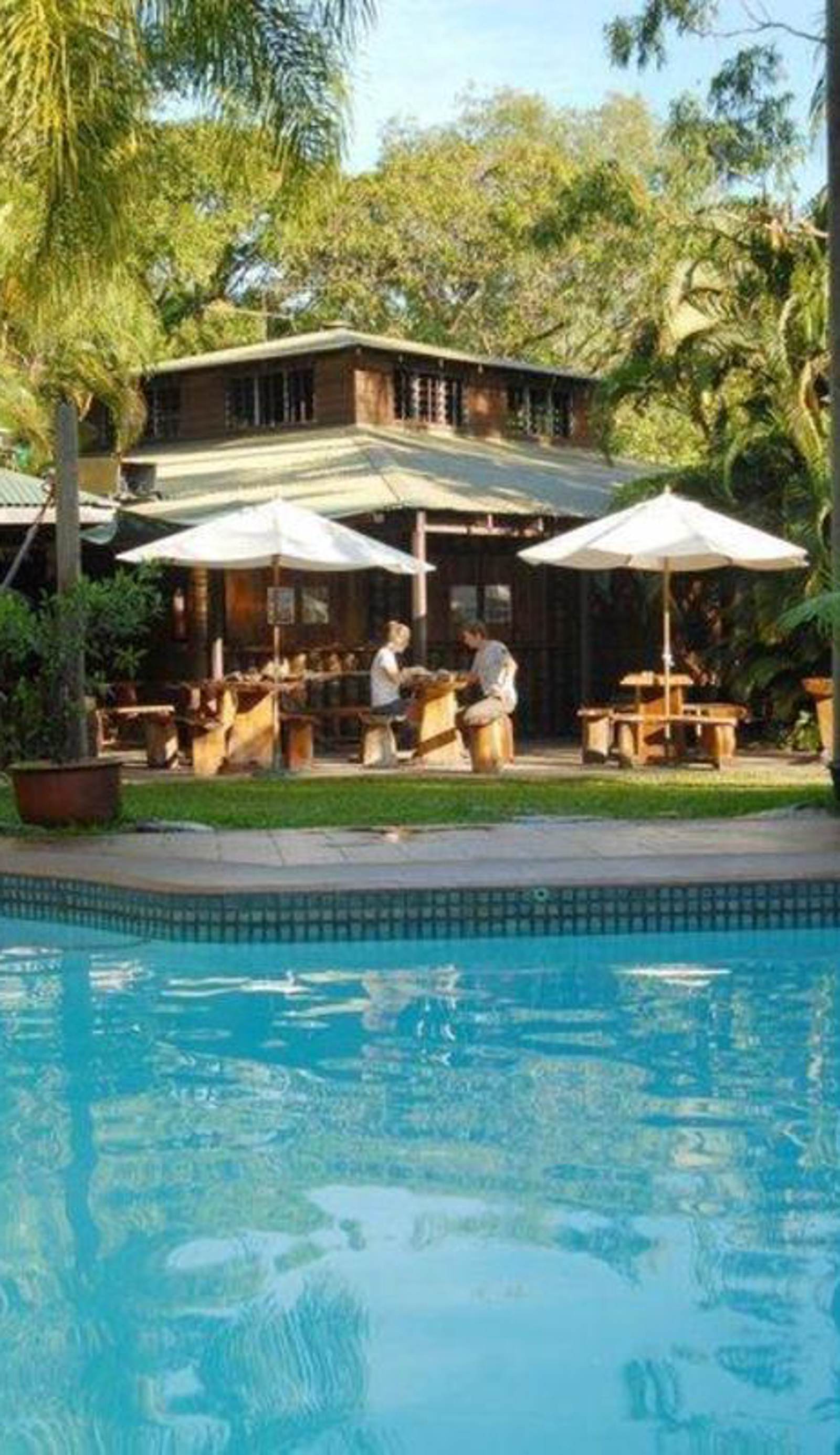Dougies Backpackers Resort
