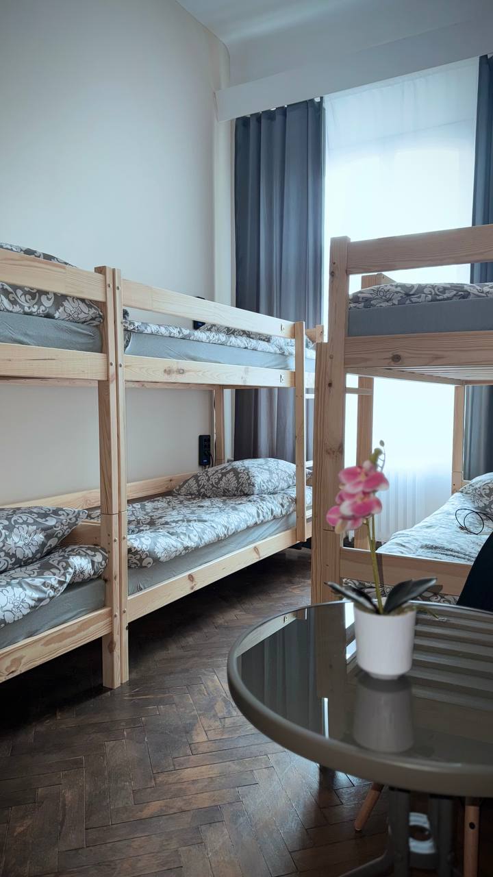 FiveHostel