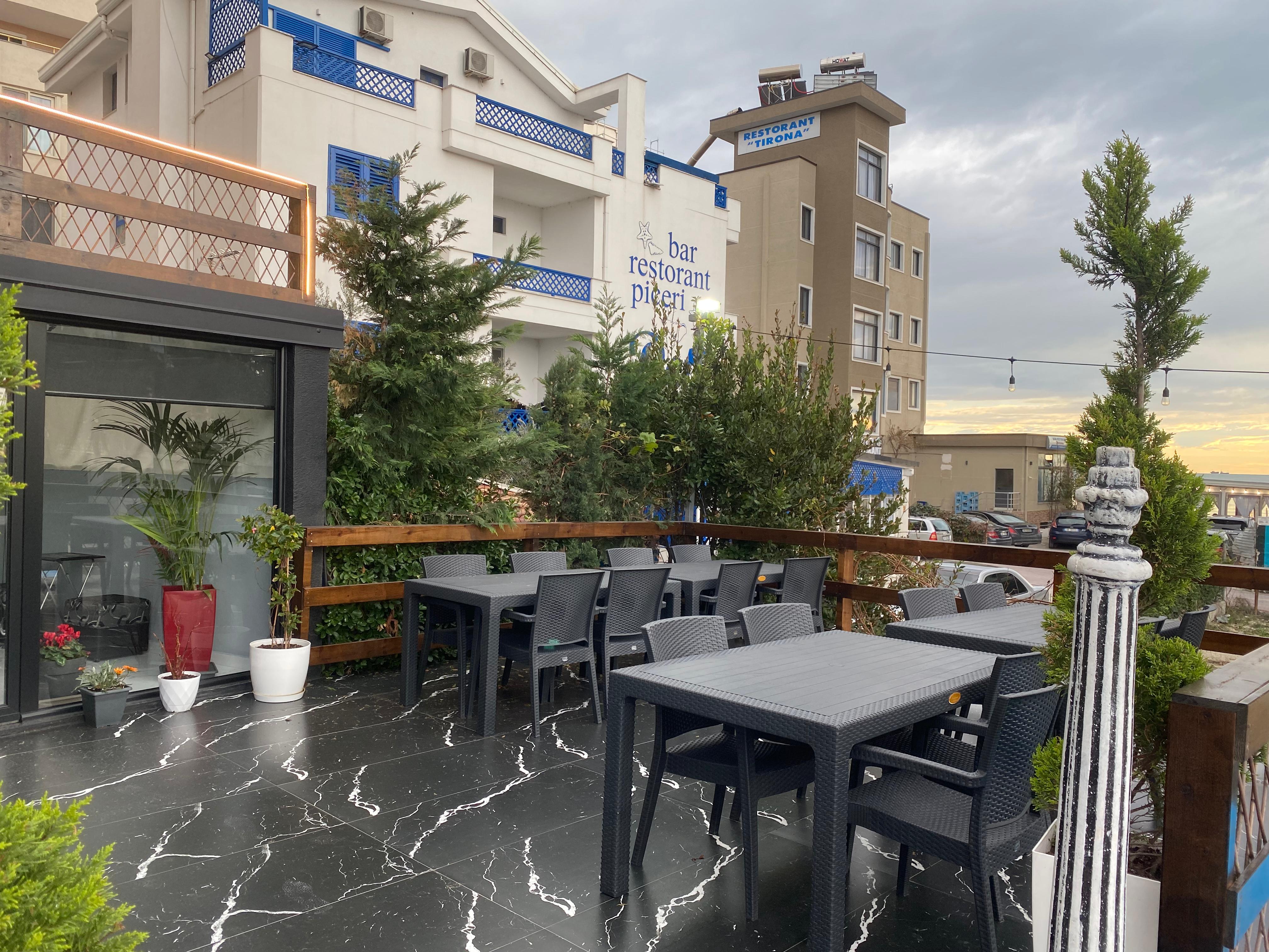 Enles Hostel