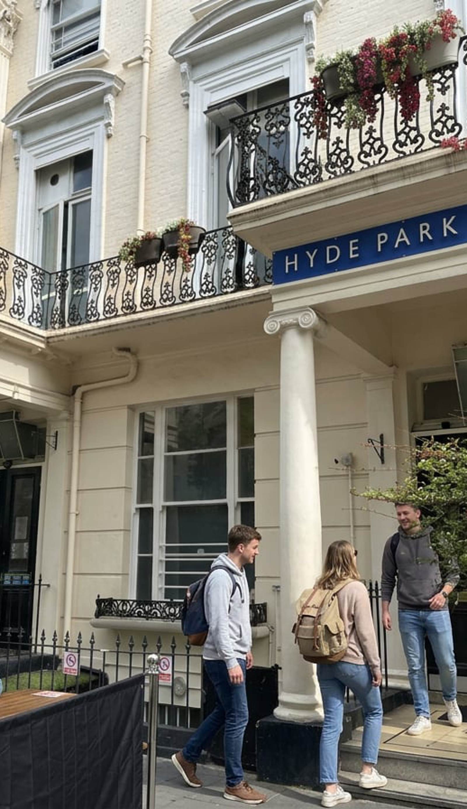 Smart Hyde Park Inn Hostel