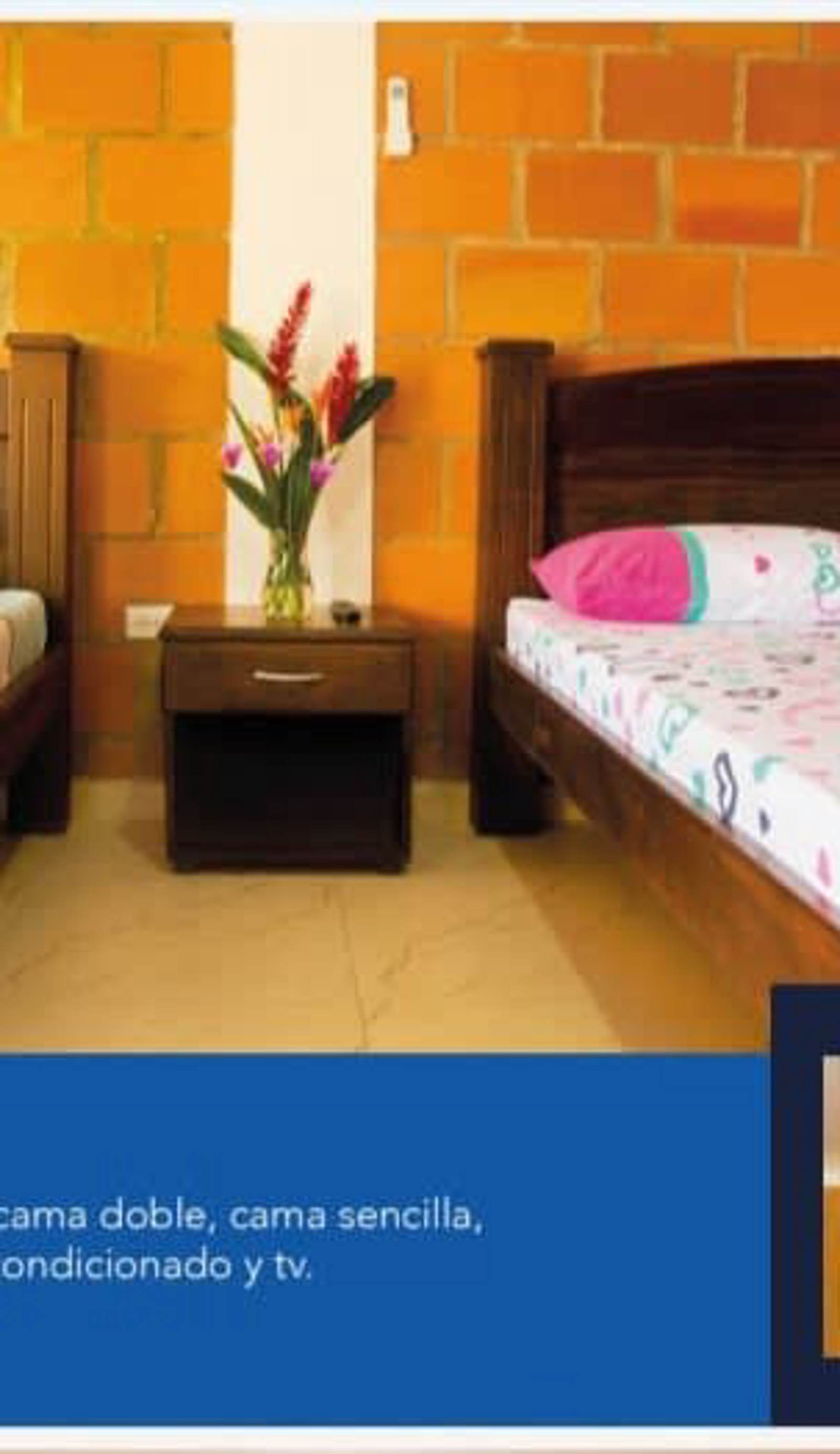Costa Real Hostel