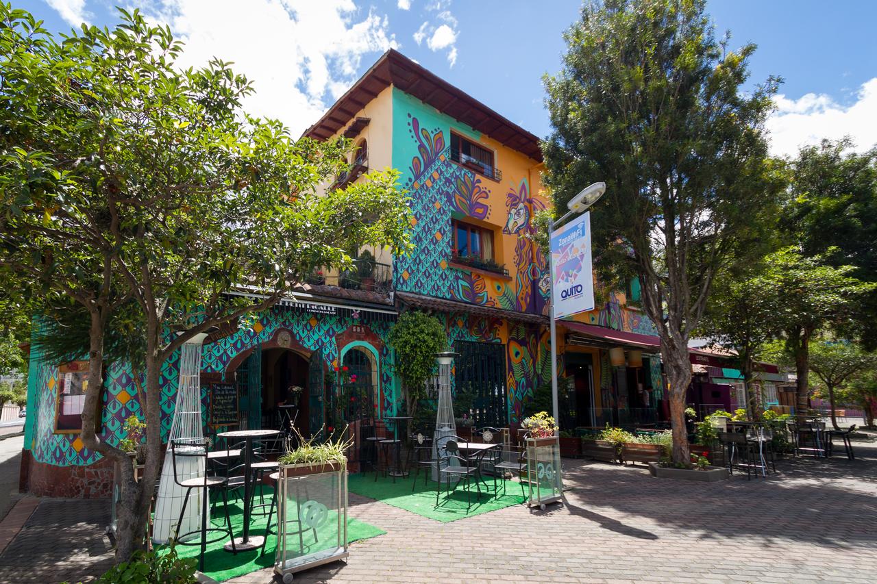 Artplaza