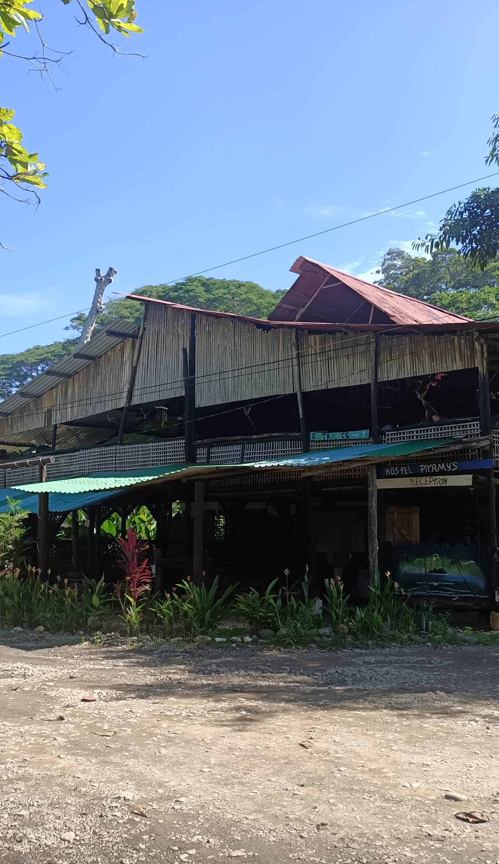 Piramys Hostel and Tours