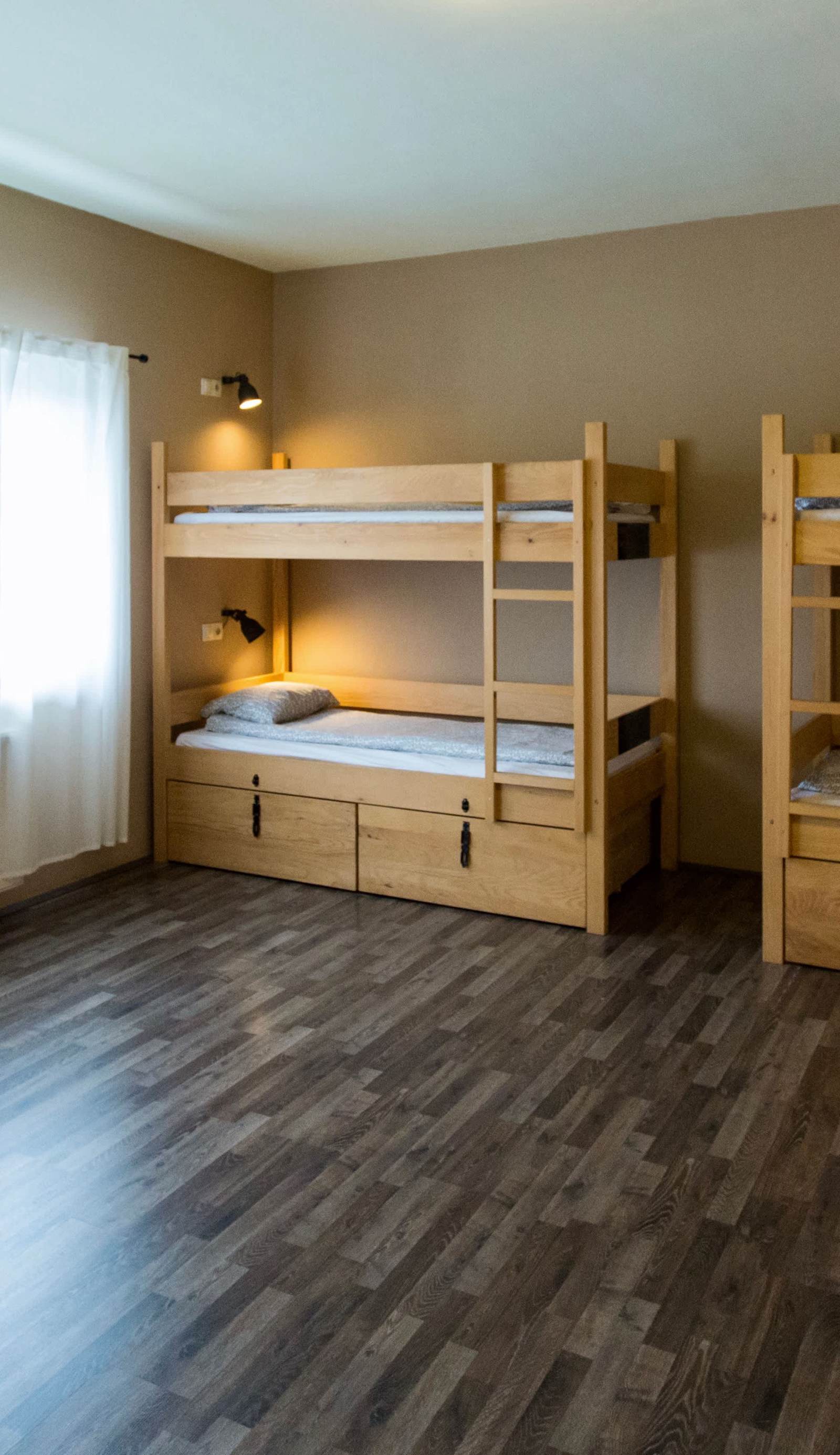 Falling Lakes Hostel
