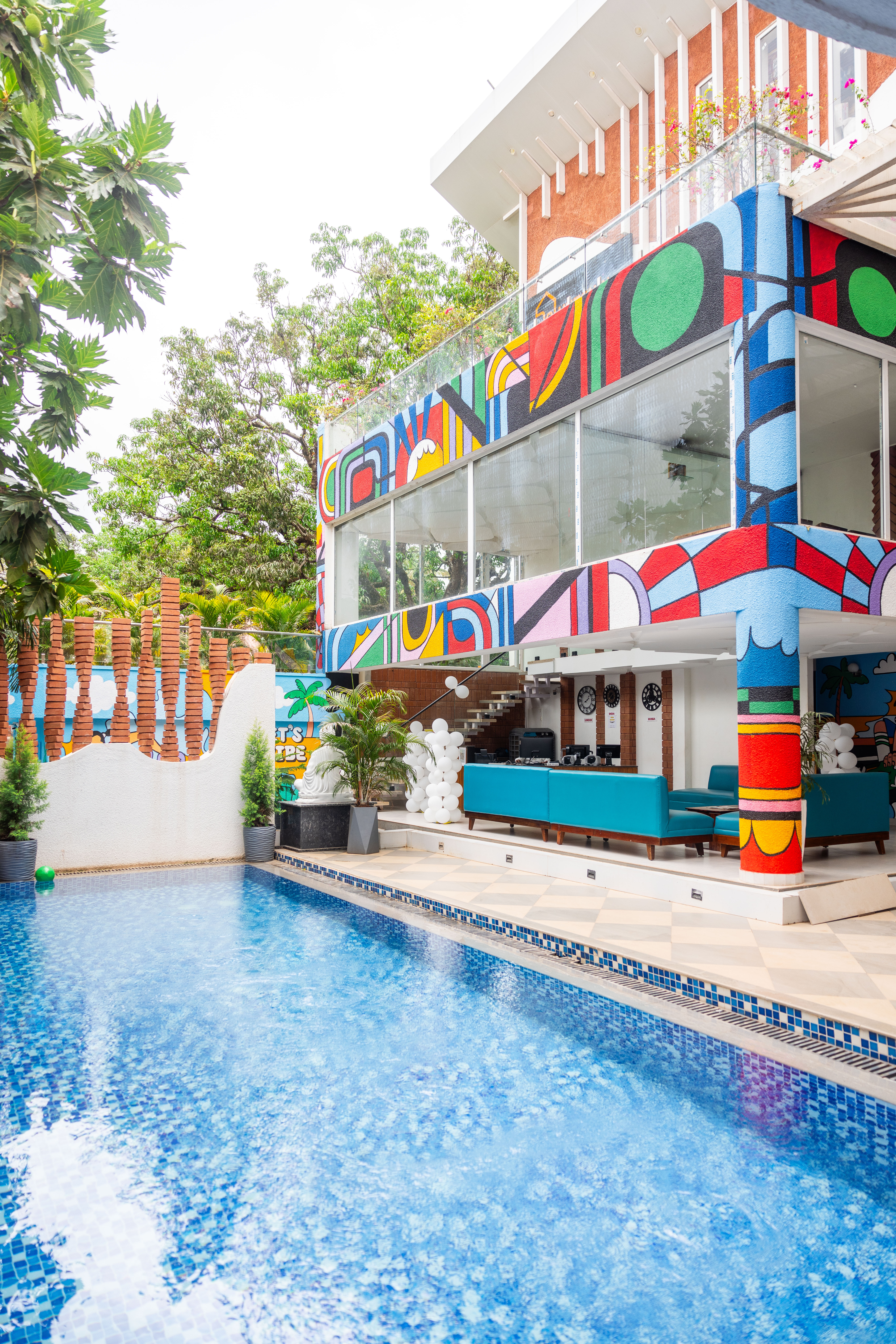 DownTown Anjuna- The Party Hostel