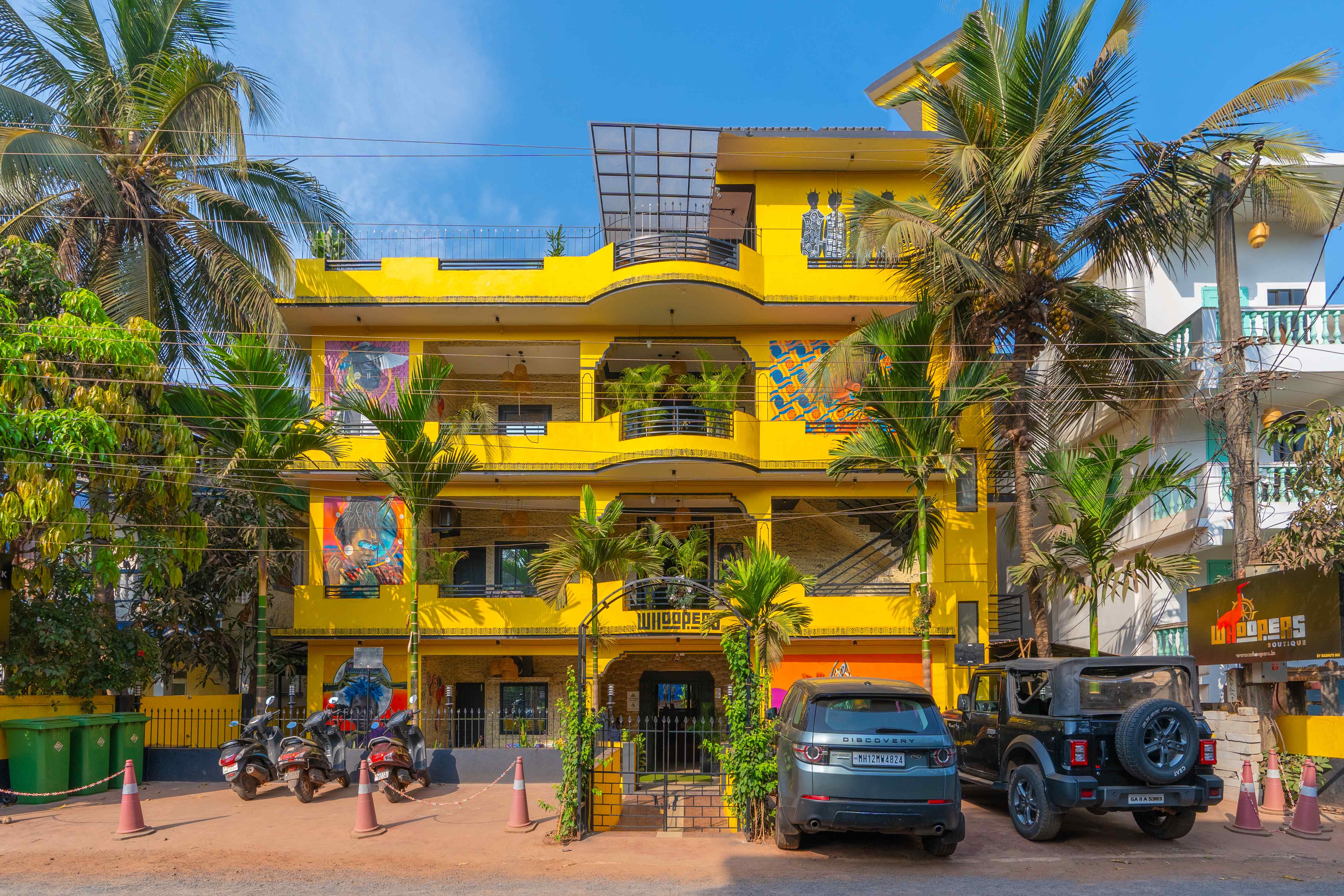 Whoopers Boutique Morjim