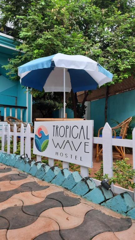 Tropical Wave Hostel