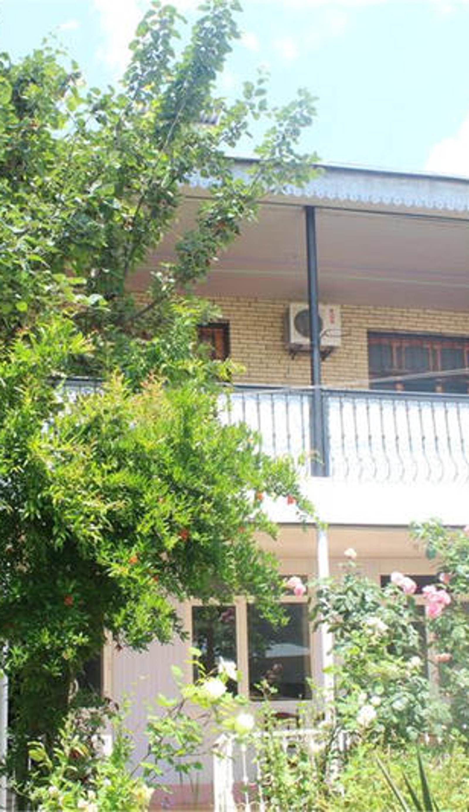 Canal Hostel Sheki
