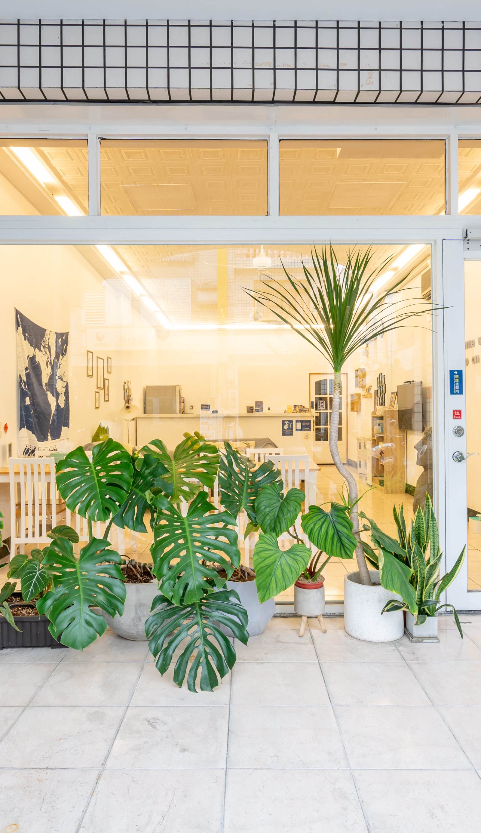 Utopia Hostel