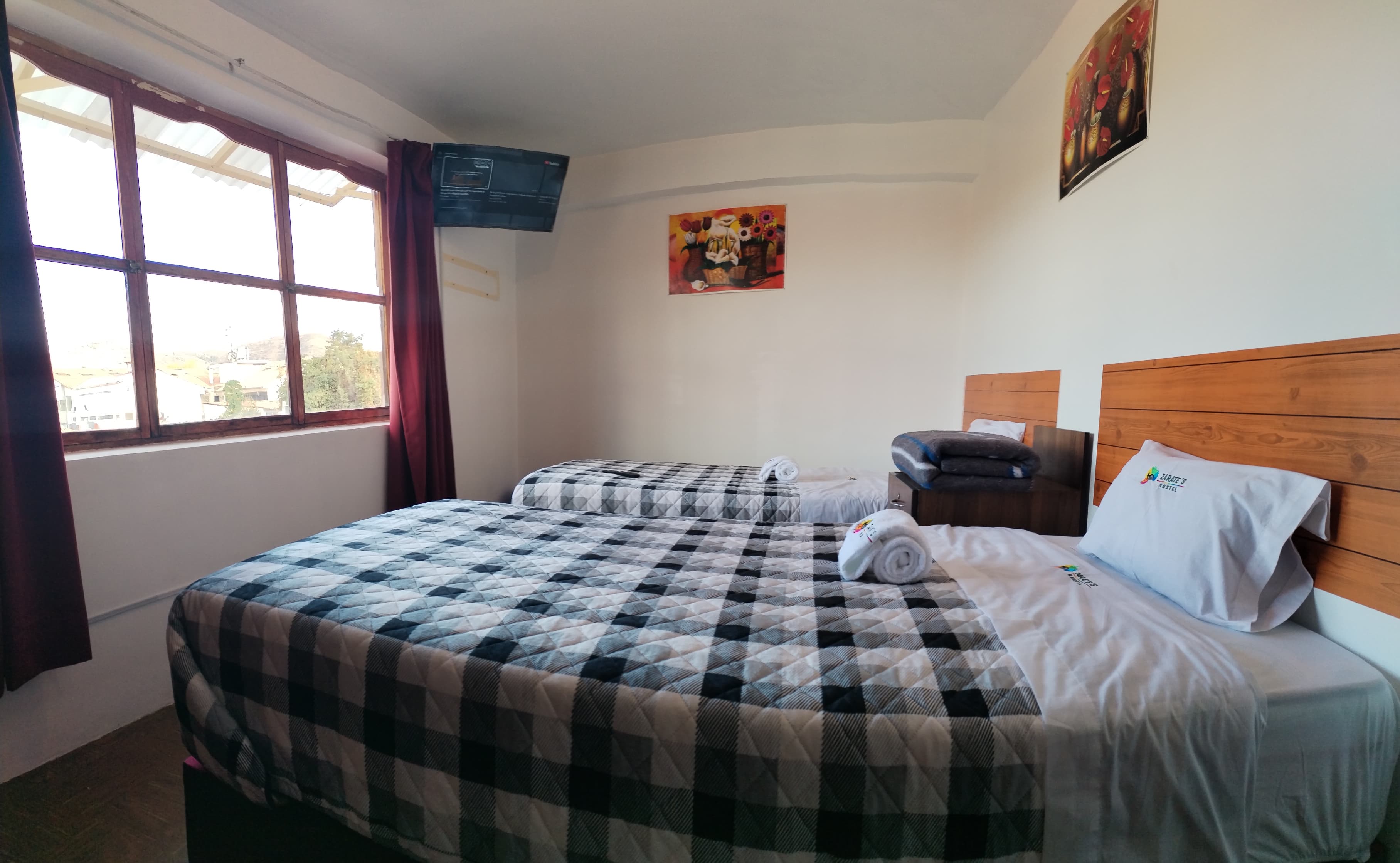 Zarate's Hostel