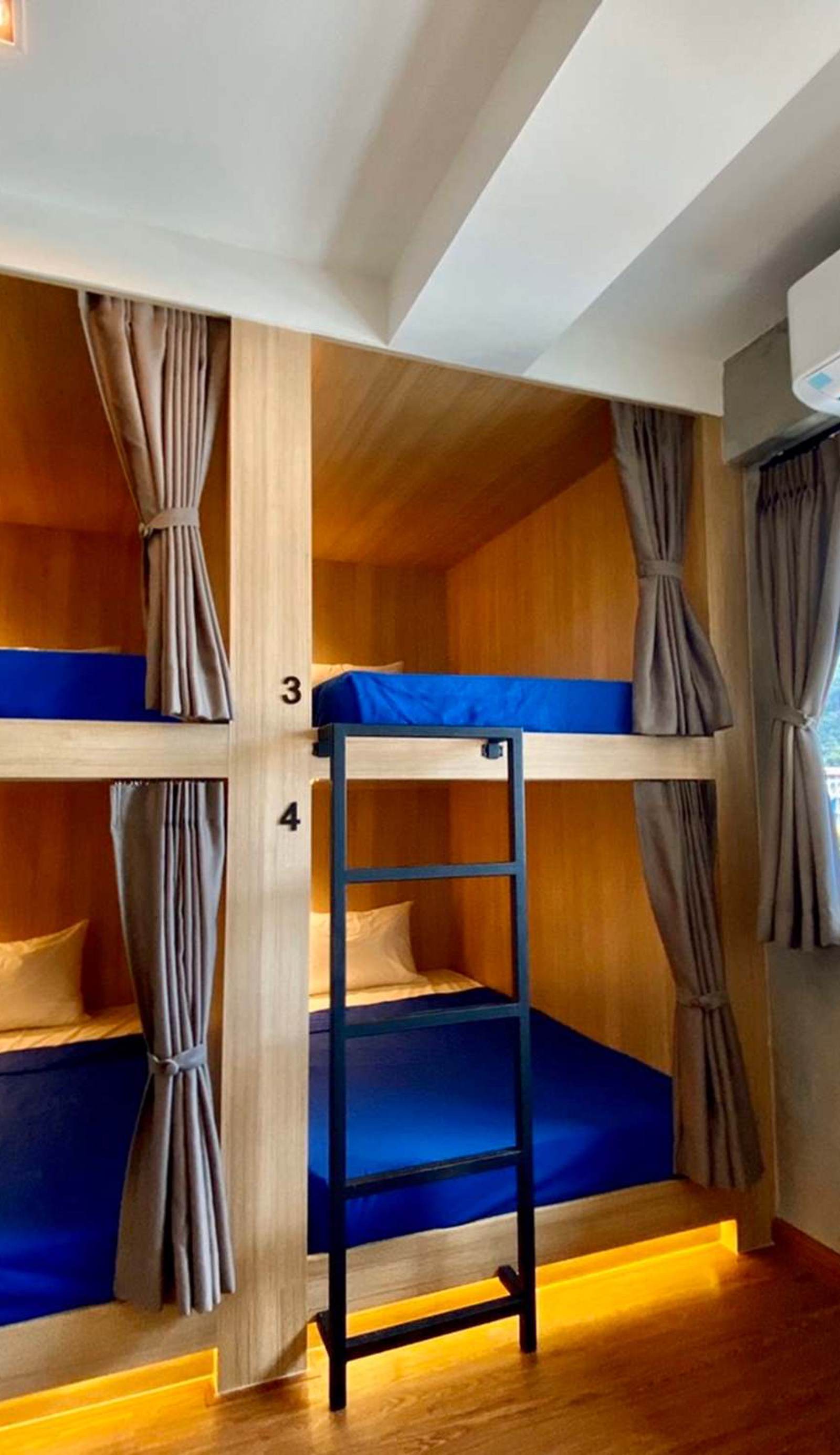 Patong Poshtel